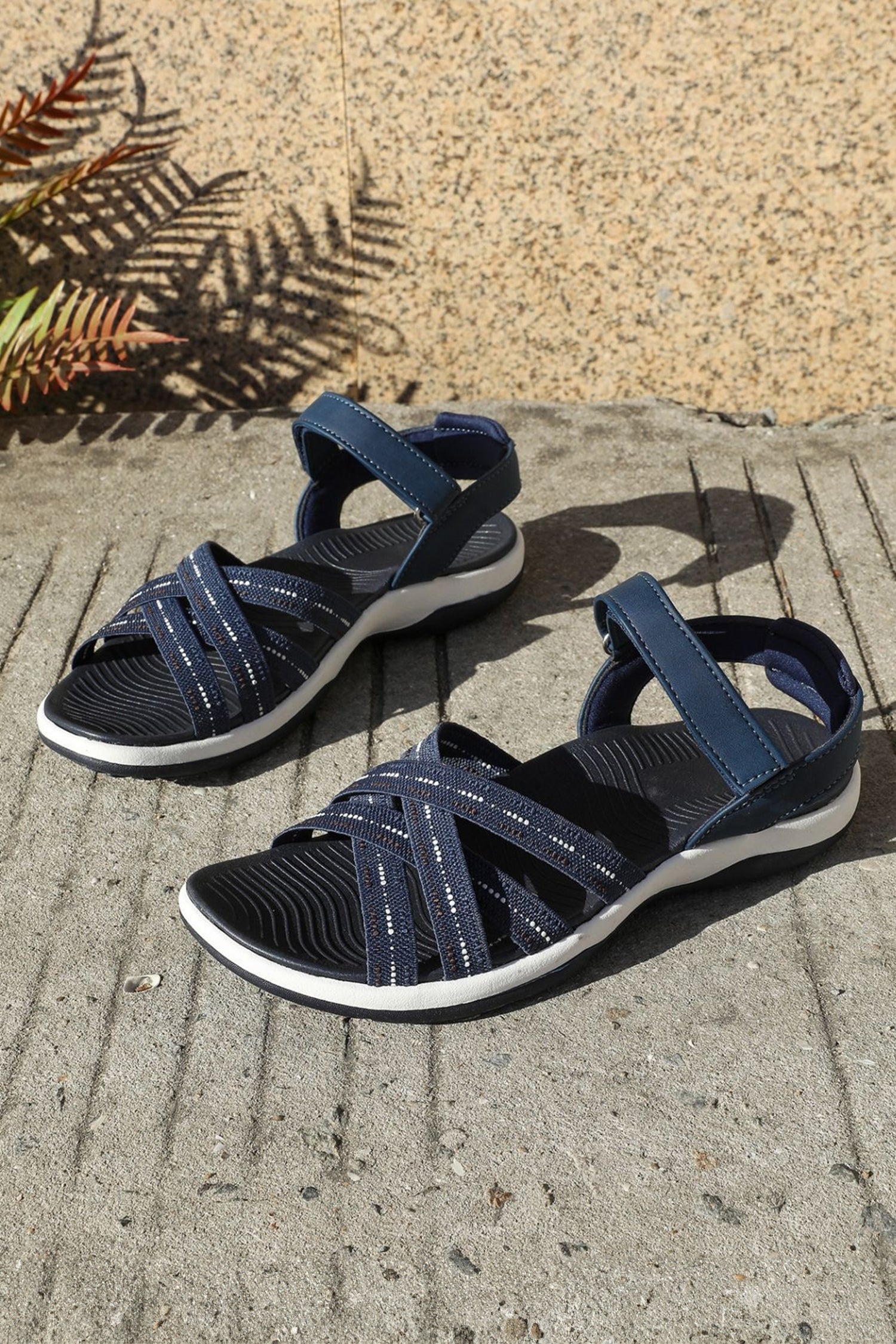 Wild Wind Strappy Lycra Upper Rubber Sole Casual Sandals