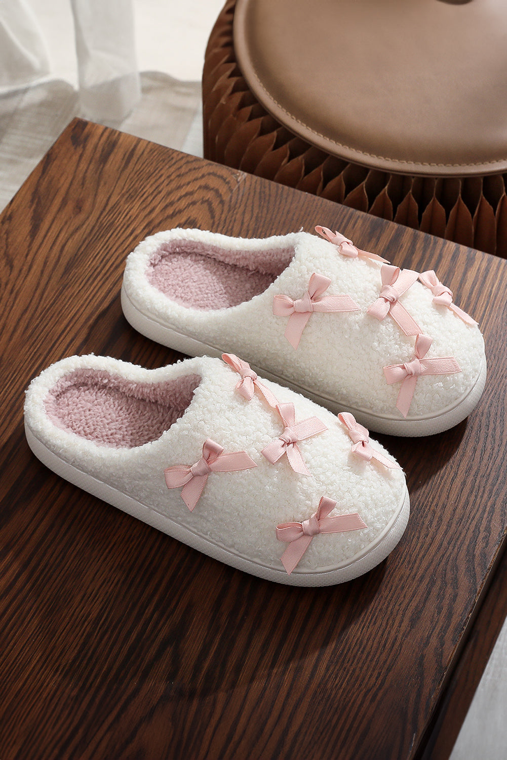 White Ribbed Bow Decor Plush House Slipper