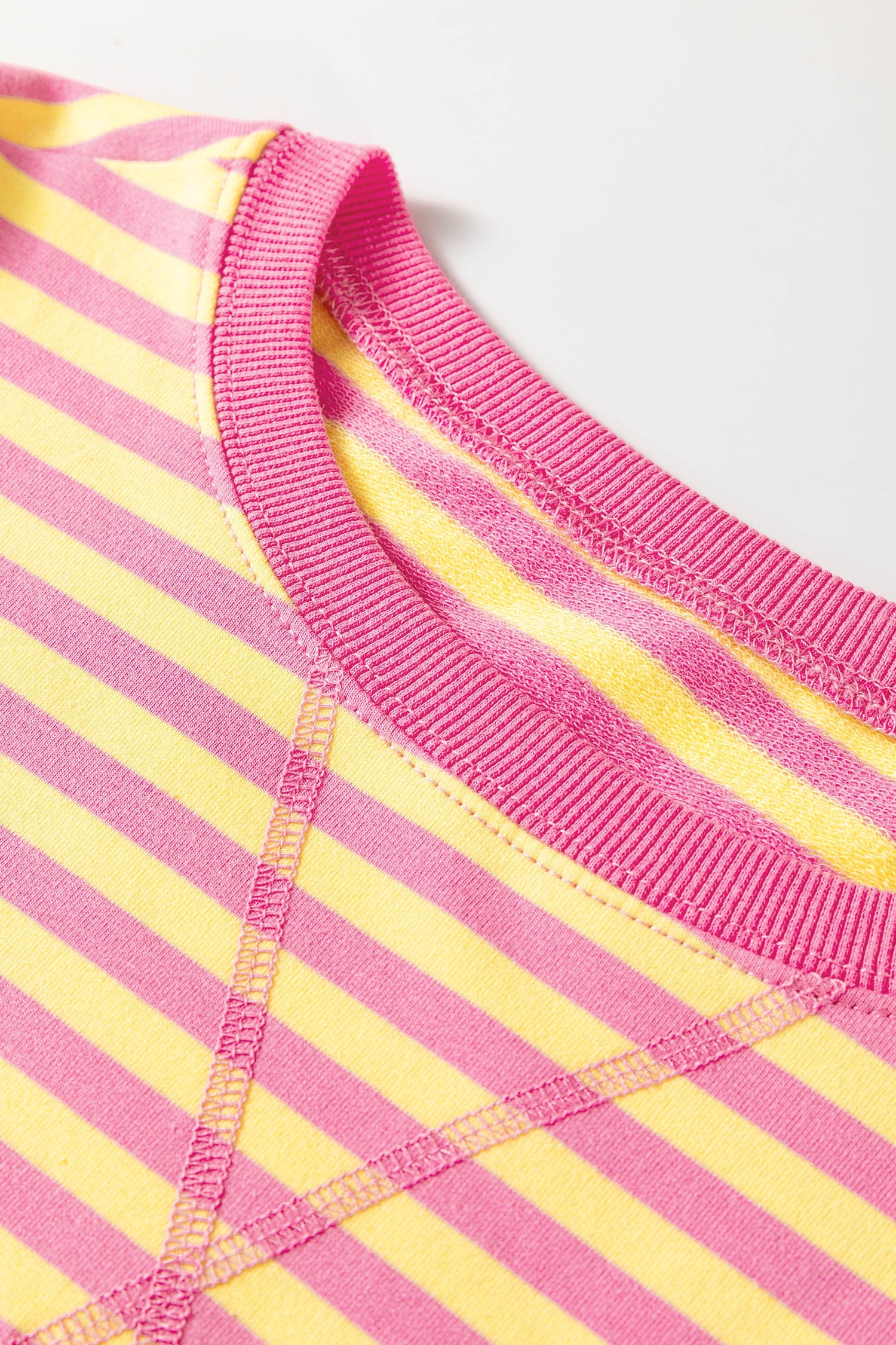 Yellow Stripe Color Block Trim Round Neck Long Sleeve Top Casual Shorts 2pcs Set