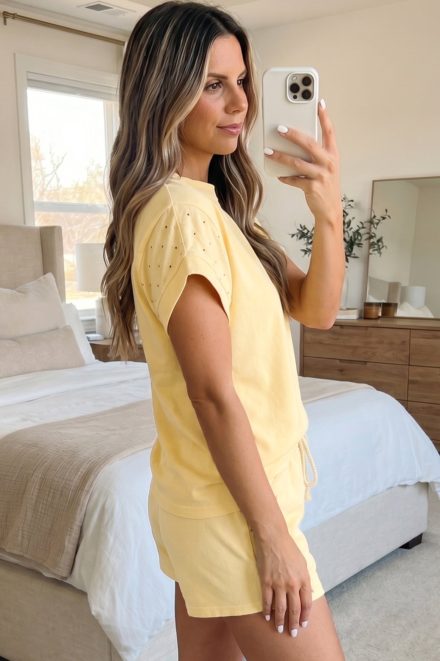 Yellow  Eyelet Lace Patchwork Sleeve Short 2pcs Outfit
