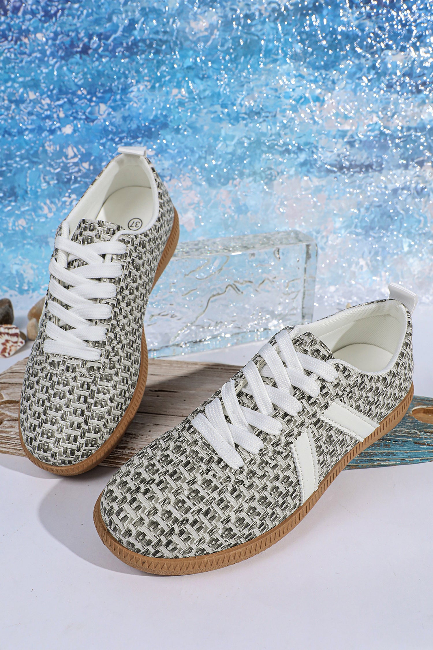 Color black Stylish Woven Lace Up Flat Shoes