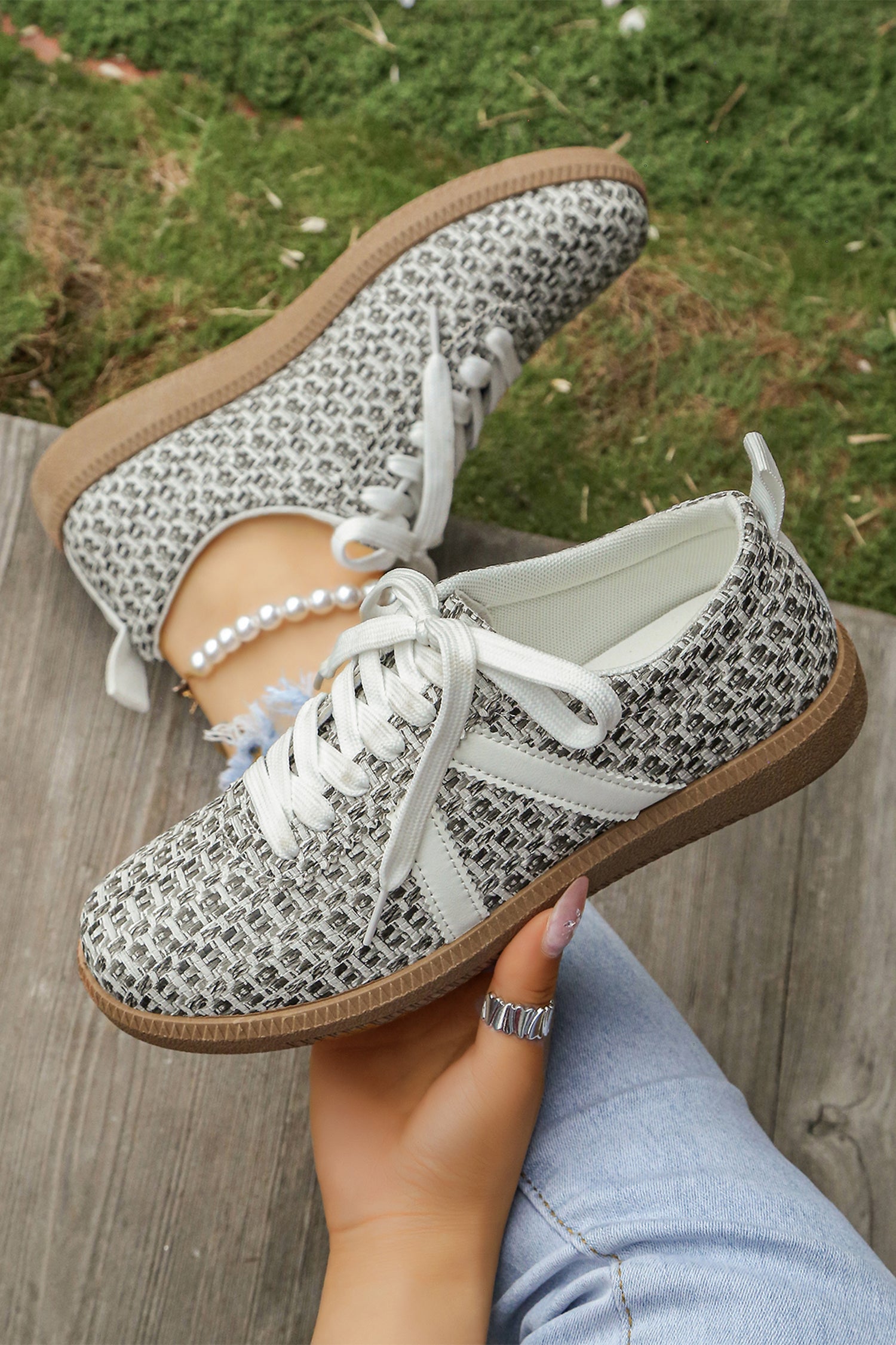 Color black Stylish Woven Lace Up Flat Shoes