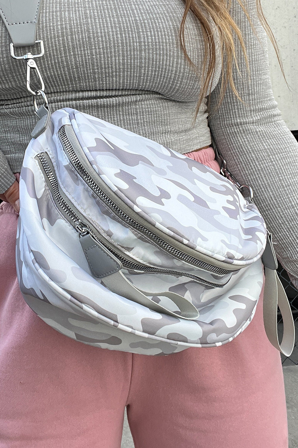 Light Grey Camouflage Print Gold Chain Strap Double Zipper Crossbody Bag
