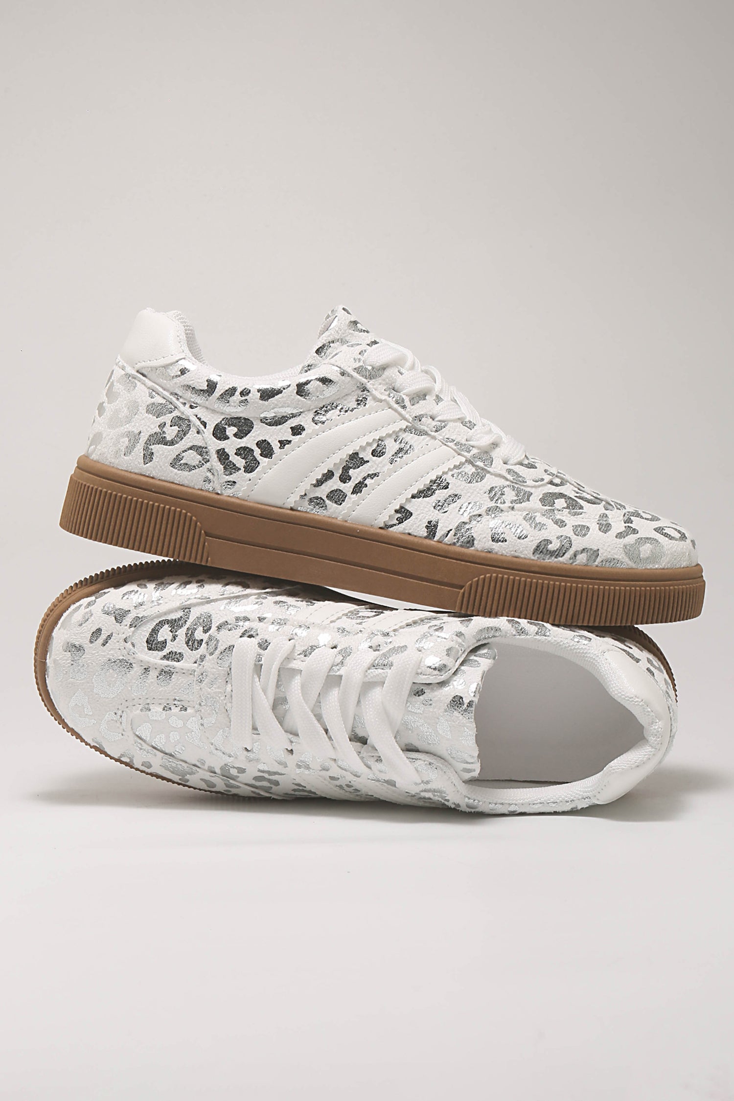 Silvery Metallic Leopard Print Lace Up Flat Shoes
