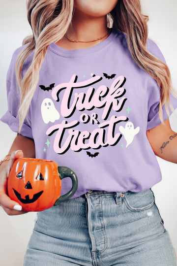 Orchid Petal Halloween Trick or Treat Slogan Graphic Round Neck T-Shirt