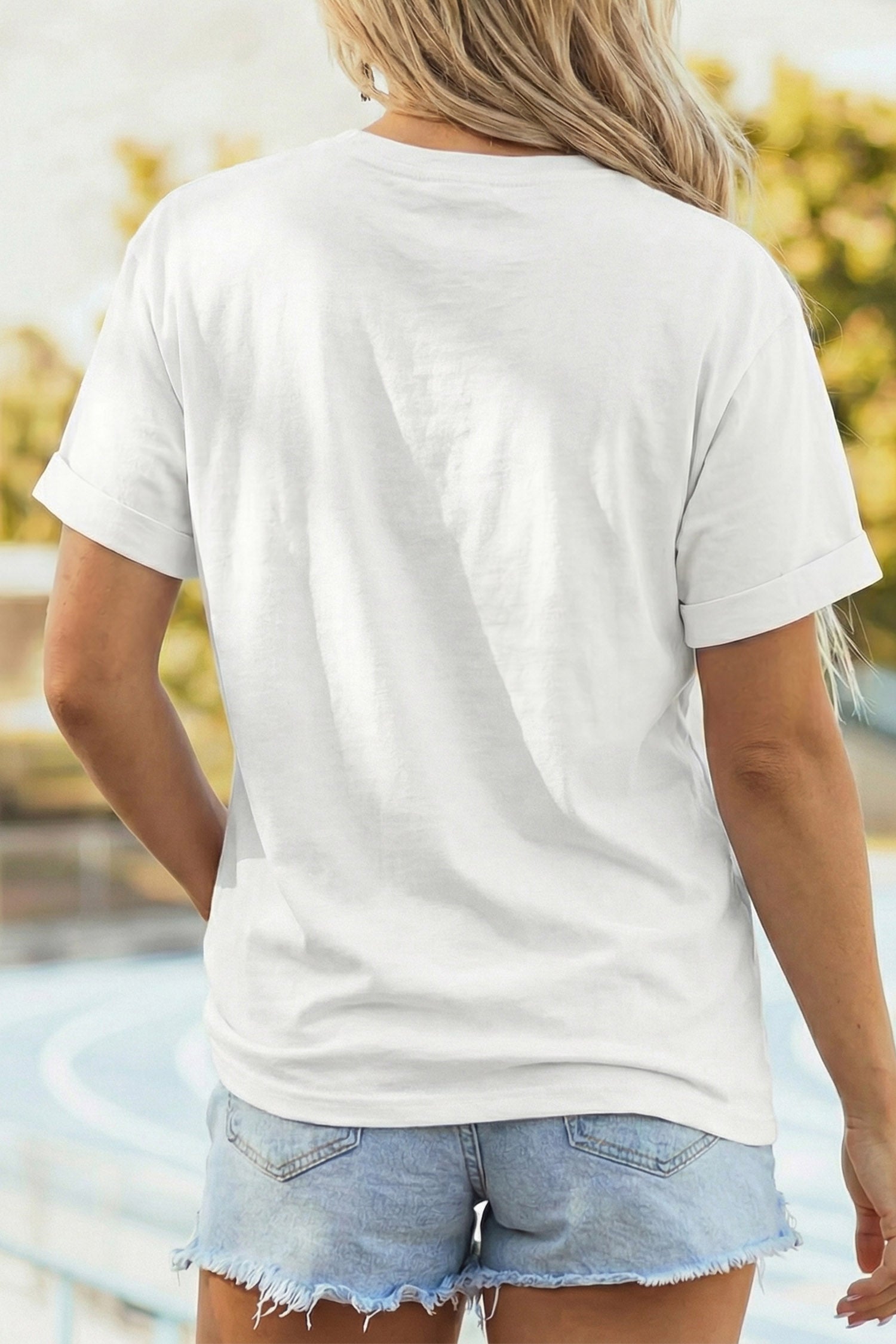 White Camo Bow & Duck Graphic Print Crew Neck T-shirt