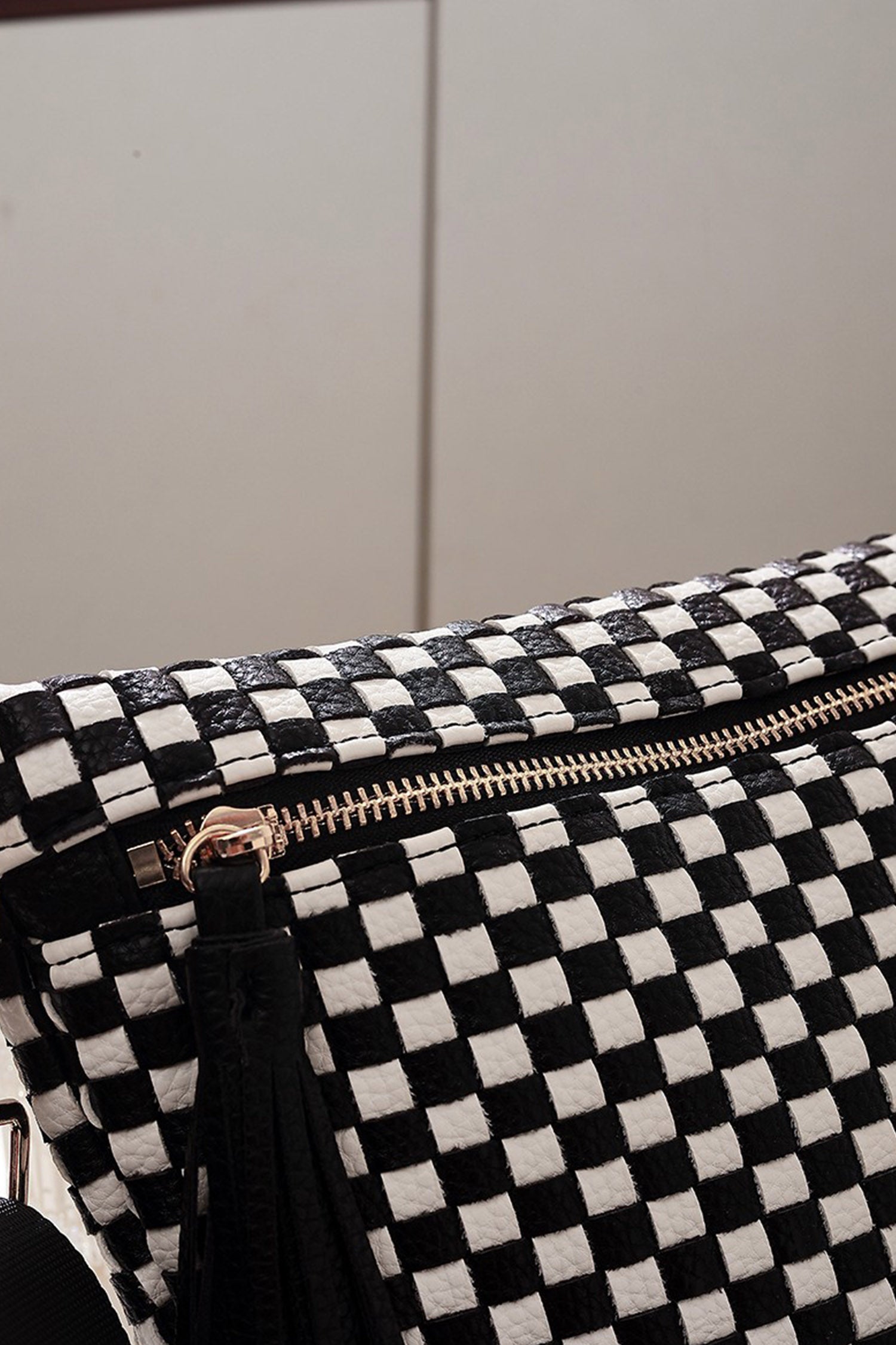 Color black Checkered Woven PU Leather Crossbody Bag Adjustable Strap Large Size
