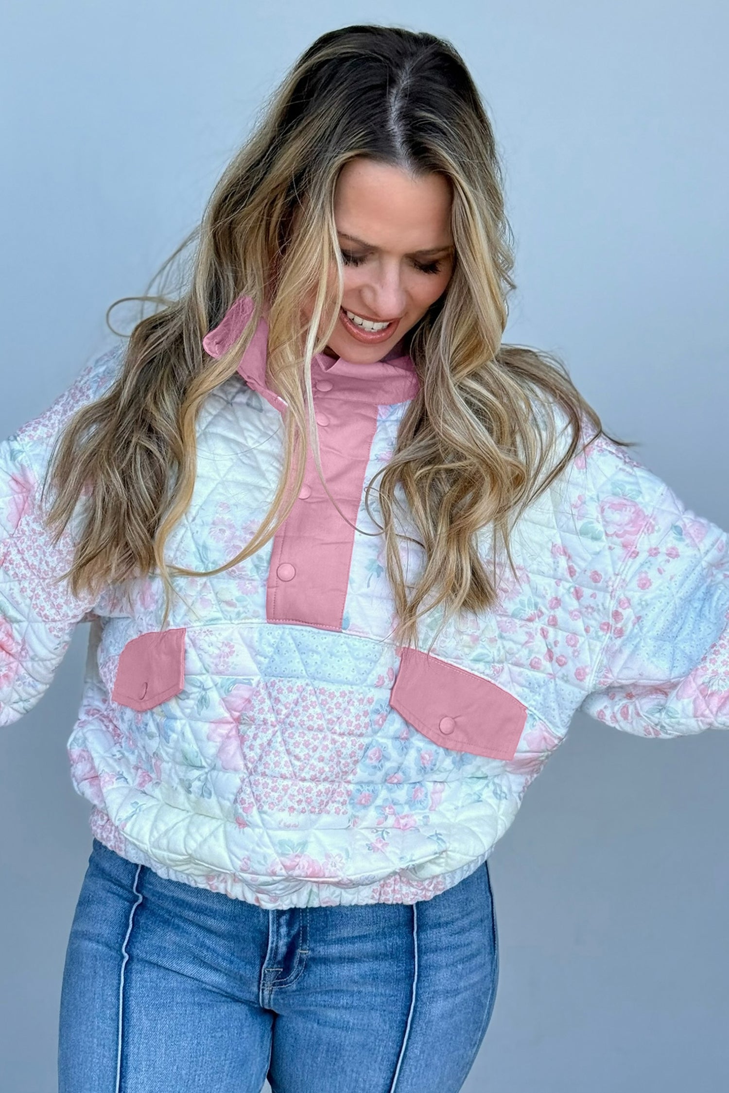 Pink Floral Quilted V-Neck Plus Size Fake Pocket Sweatshirt