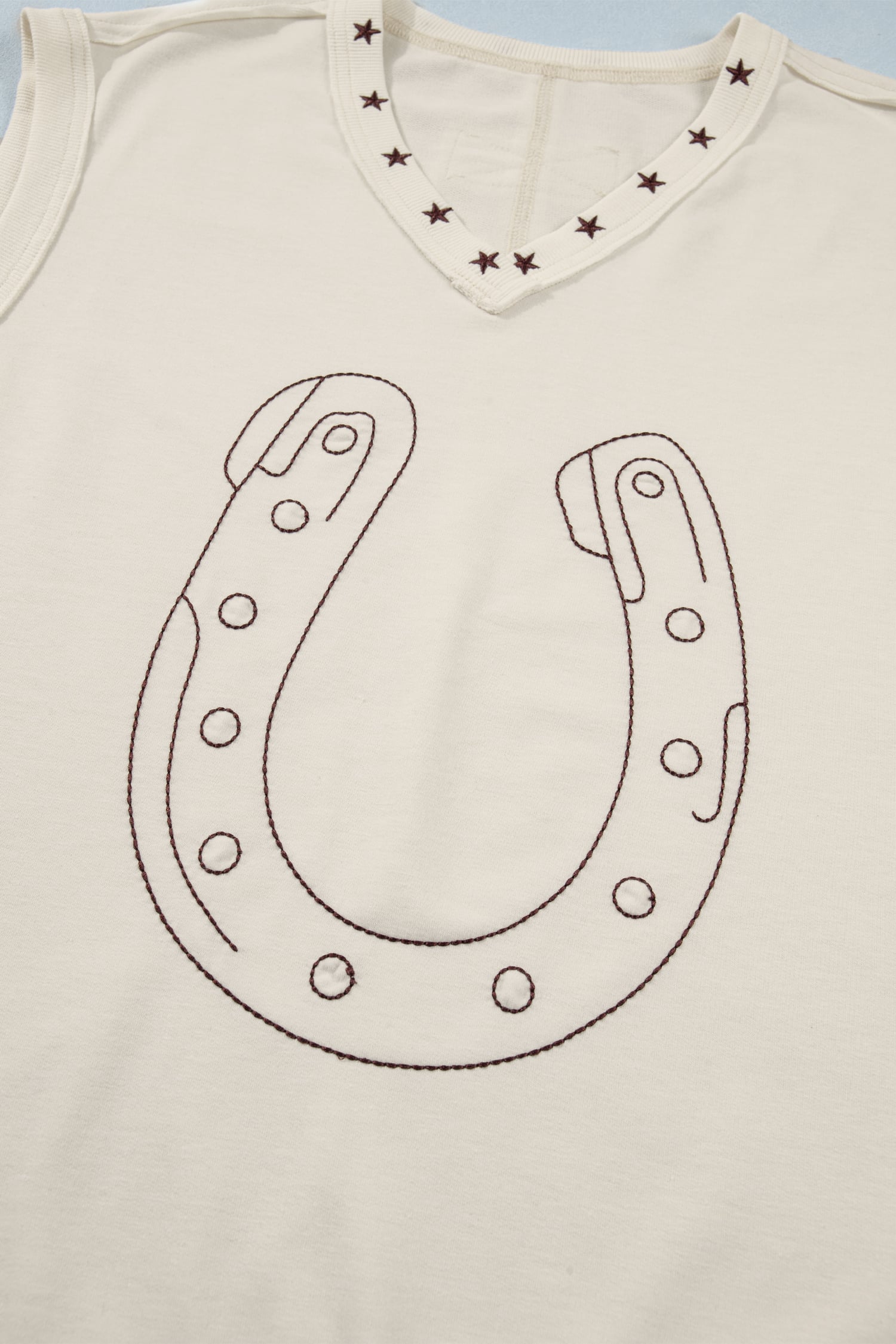 White Horseshoe Embroidered Star Trim V Neck Loose Tank Top