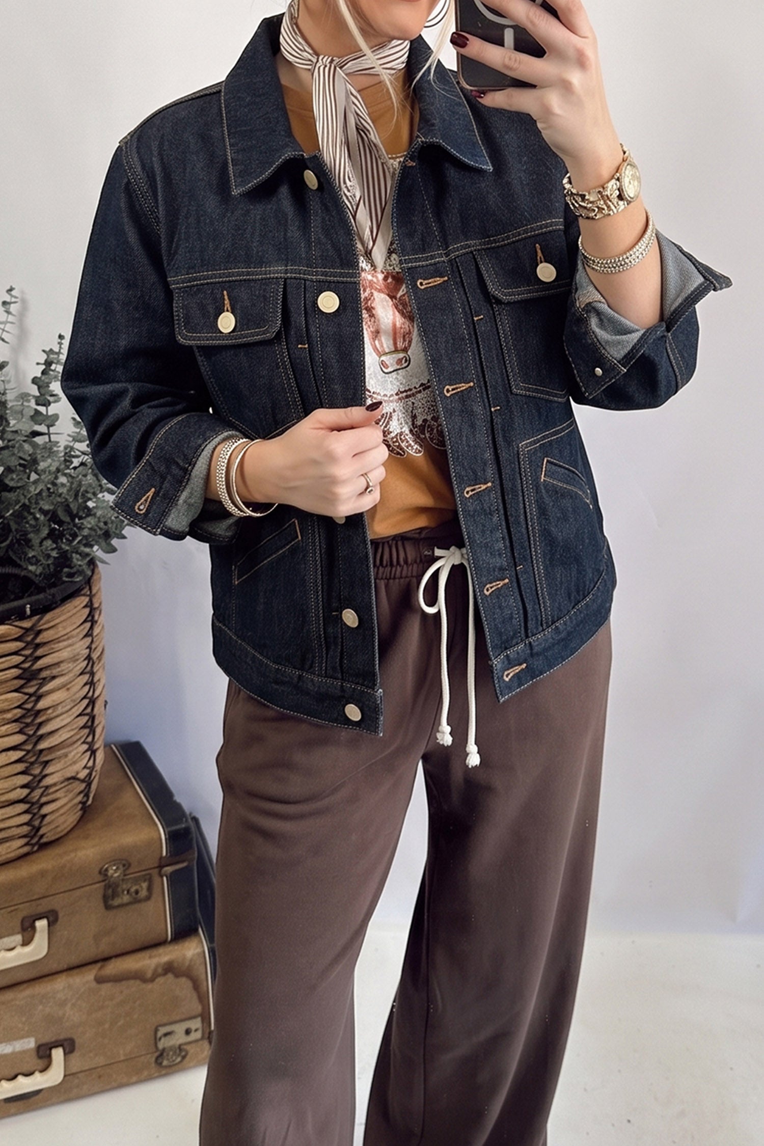 Navy Blue Contrast Stitched Detail Pocketed Vintage Denim Jacket