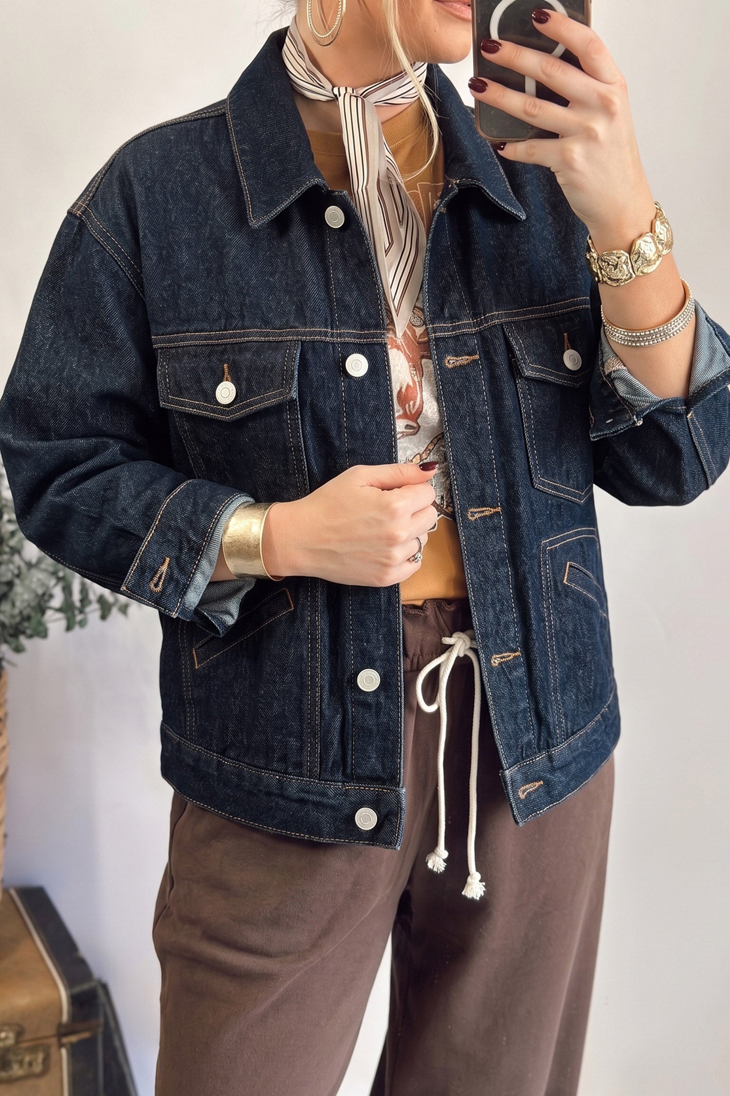 Navy Blue Contrast Stitched Detail Pocketed Vintage Denim Jacket