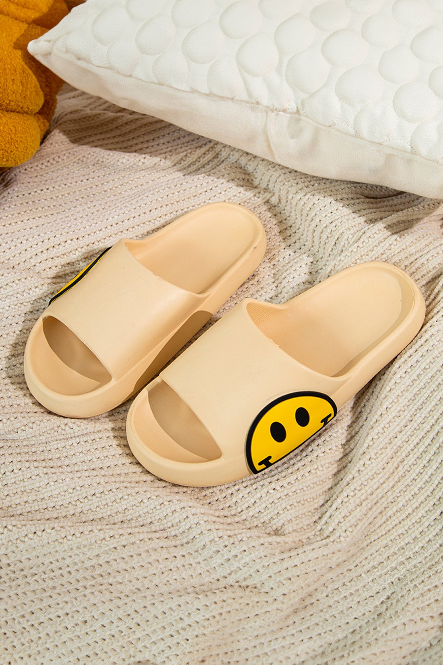 Yellow Cream Solid Color Smiley Face Accent Casual Slippers