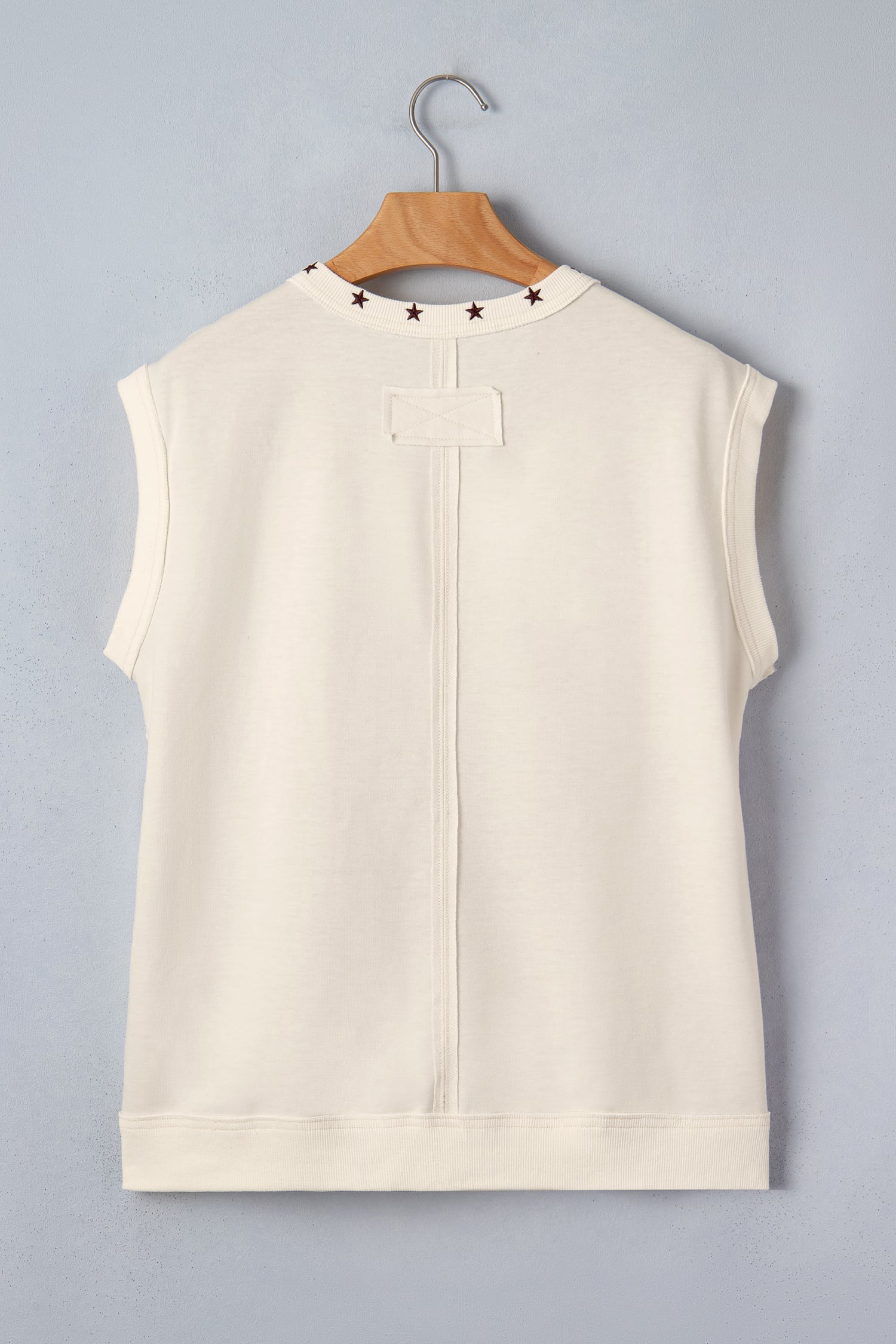 White Horseshoe Embroidered Star Trim V Neck Loose Tank Top