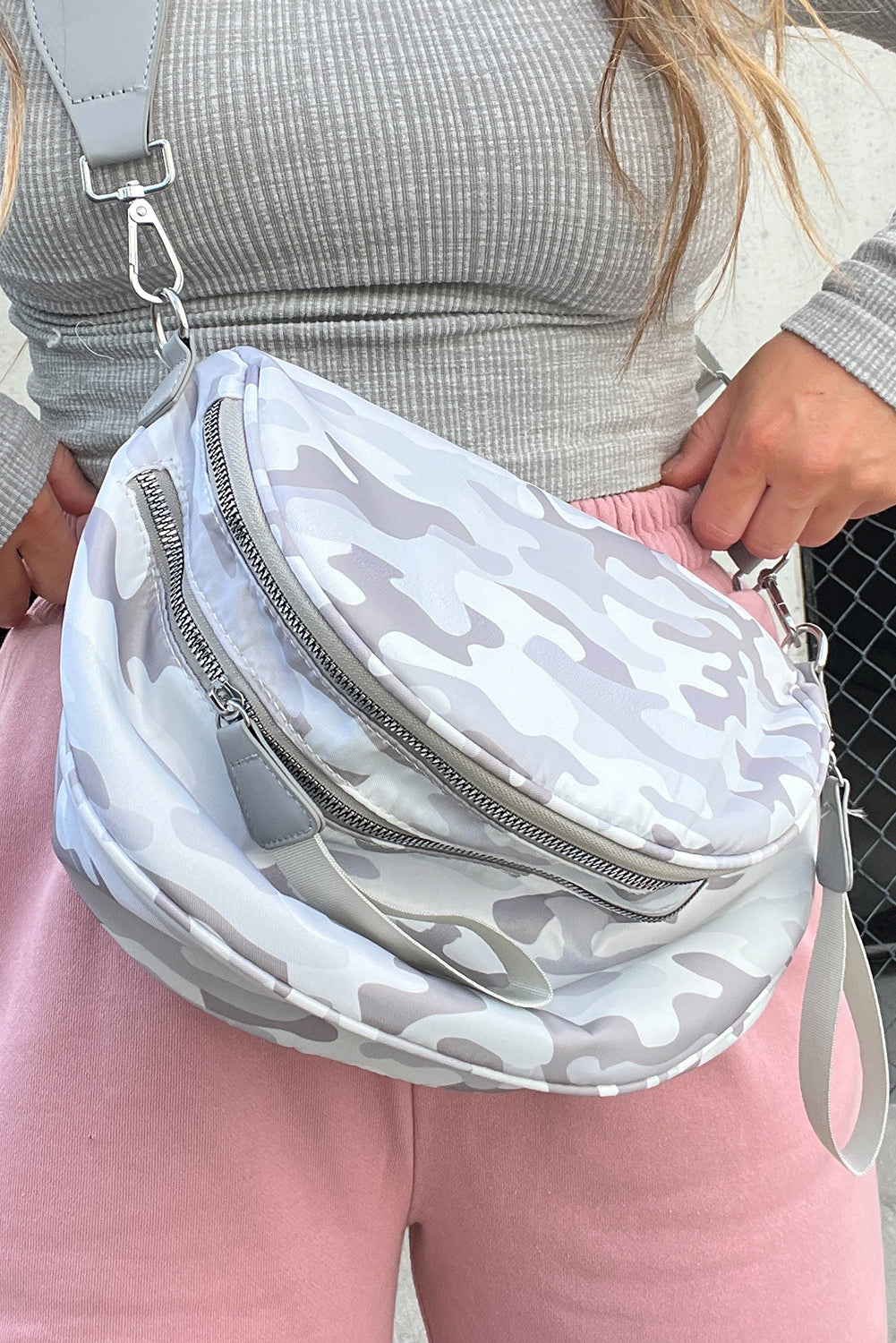 Light Grey Camouflage Print Gold Chain Strap Double Zipper Crossbody Bag