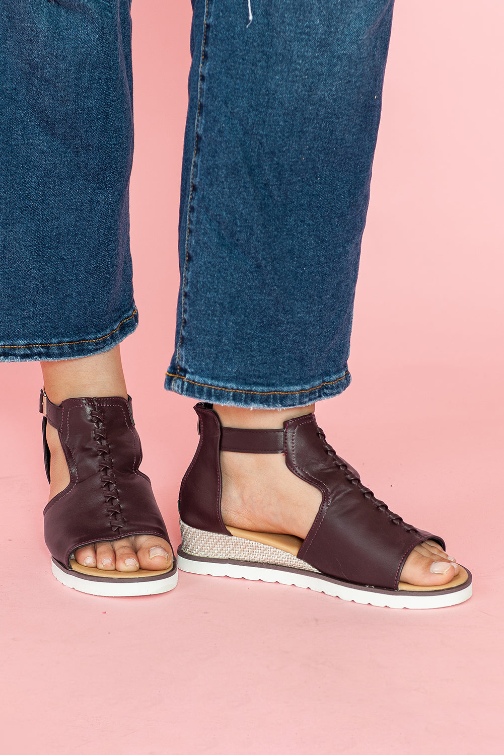 Casual PU Cutout Buckle Strap Platform Sandals