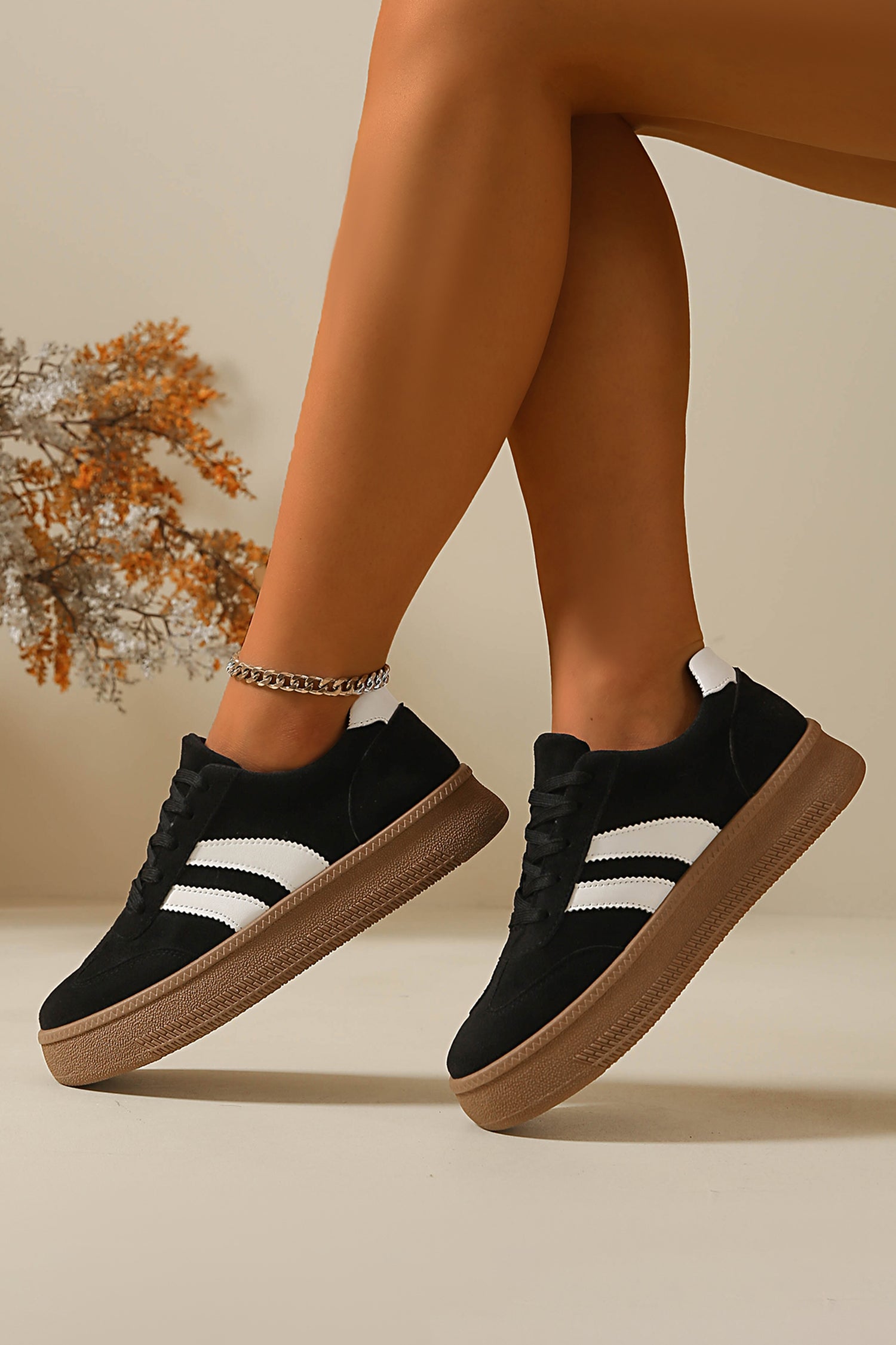 Color black Contrast PU Leather Detail Lace Up Casual Shoes