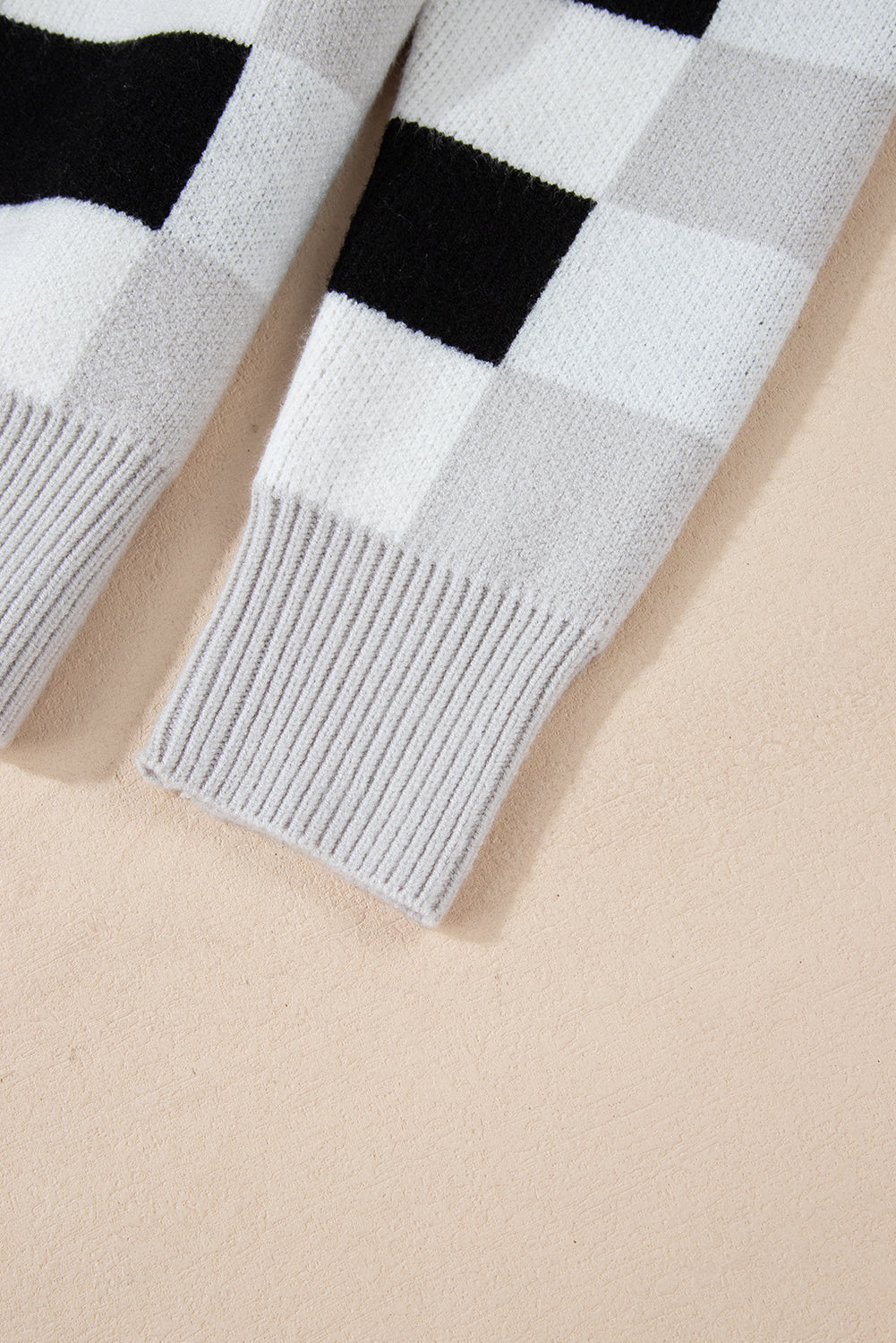 Black Checkered Ribbed Edge O Neck Drop Shoulder Sweater