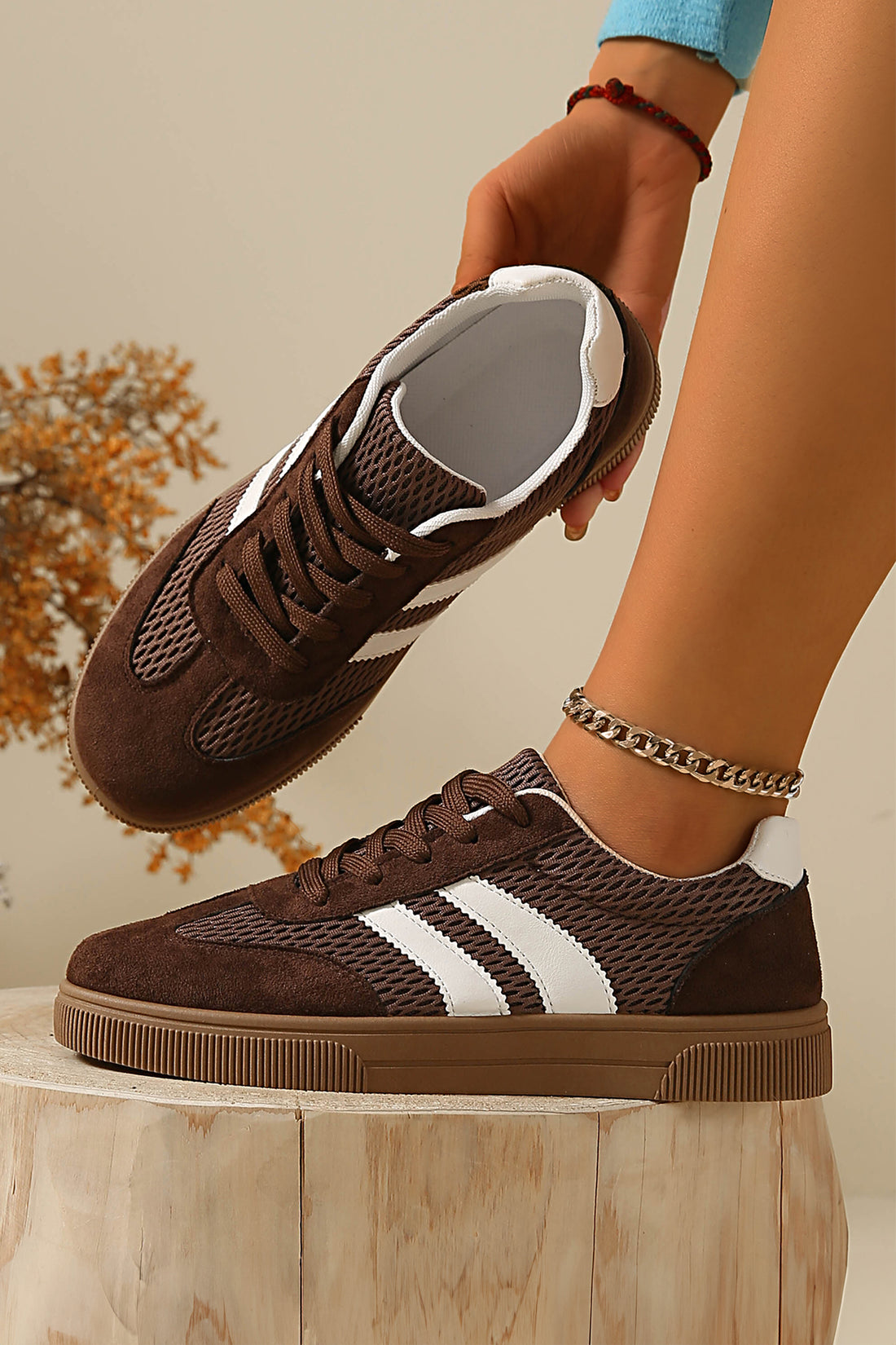 Brown Breathable Mesh Patchwork Lace Up Flat Shoes