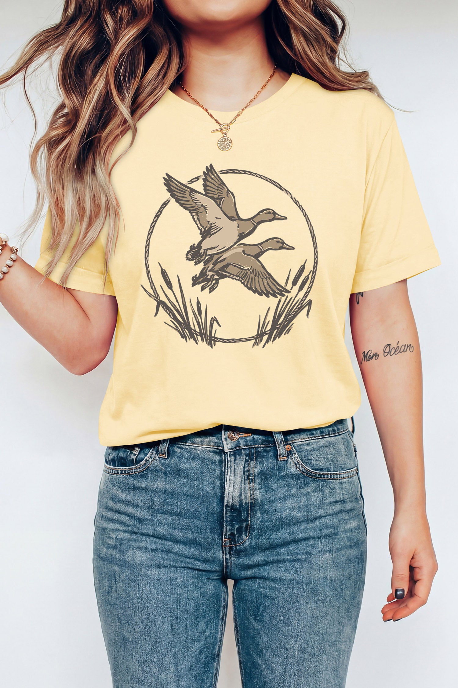Yellow Cream Retro Western Mallard Print Duck Graphic T Shirt