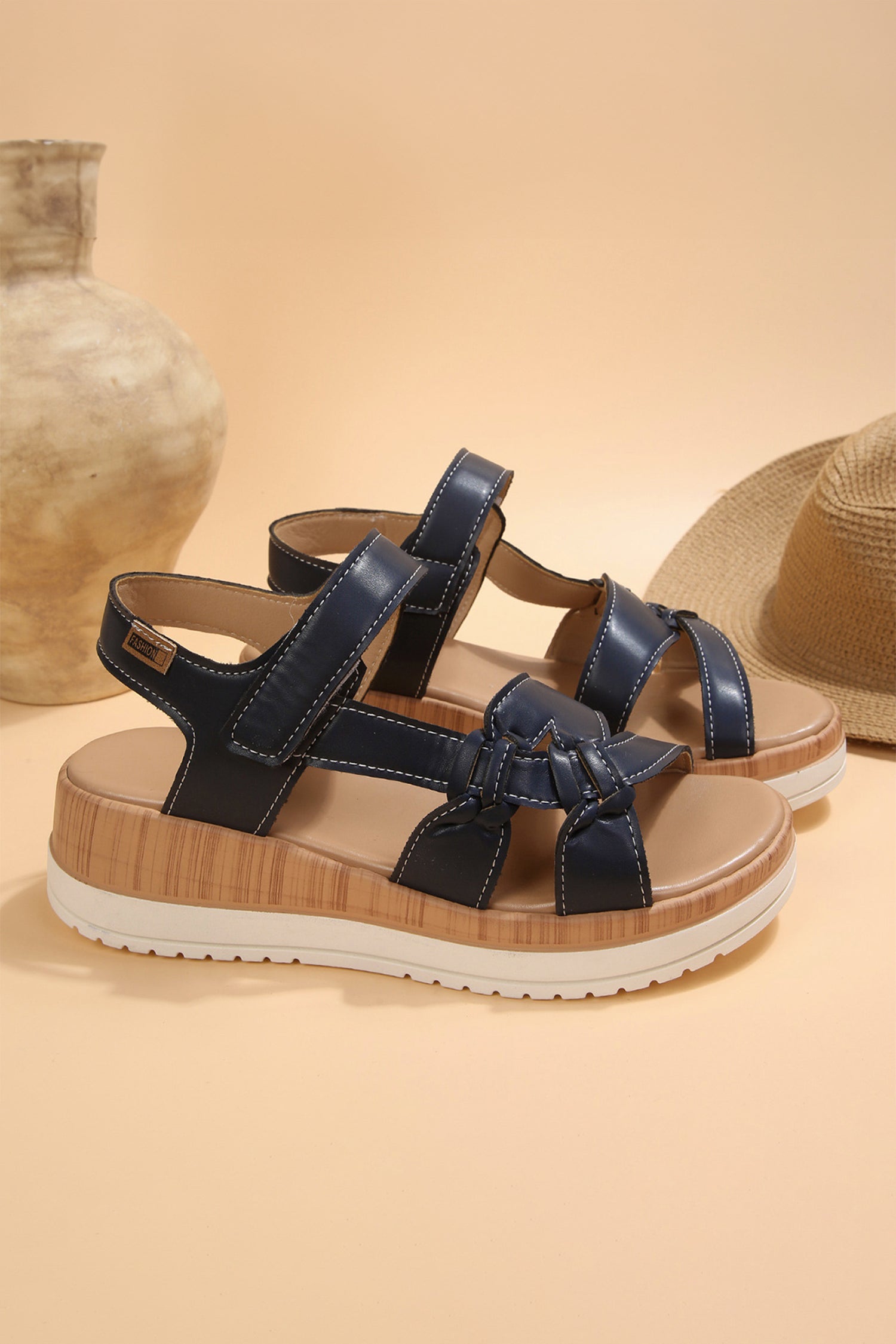 Color black Low Cut PU Leather Slip-on TPR Sole Casual Sandals