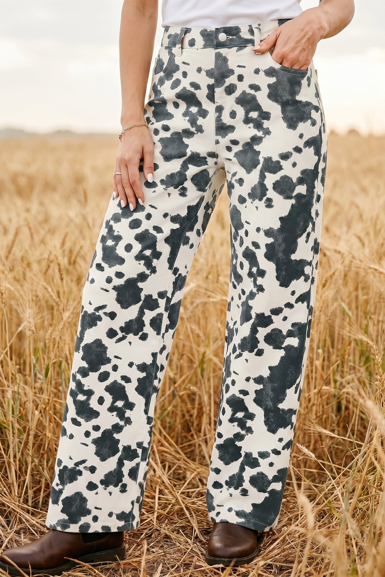 Brown Abstract Print Metal Button Regular Fit Full-Length Jeans