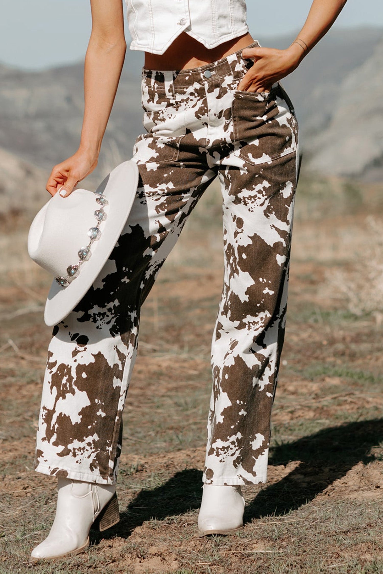 Brown Abstract Pattern Regular Fit Full-Length Western Style Jeans