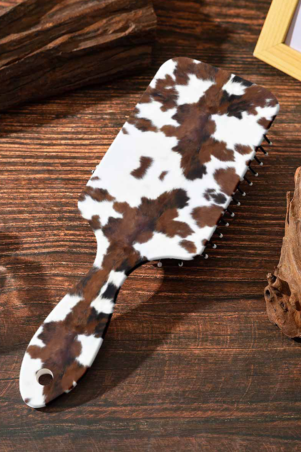 Chestnut Cow Print Long Handle Air Cushion Comb