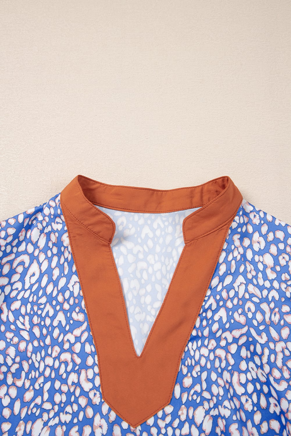 Ashleigh Blue Leopard Print Spot Contrast V Neck Half Puff Sleeve Shirt