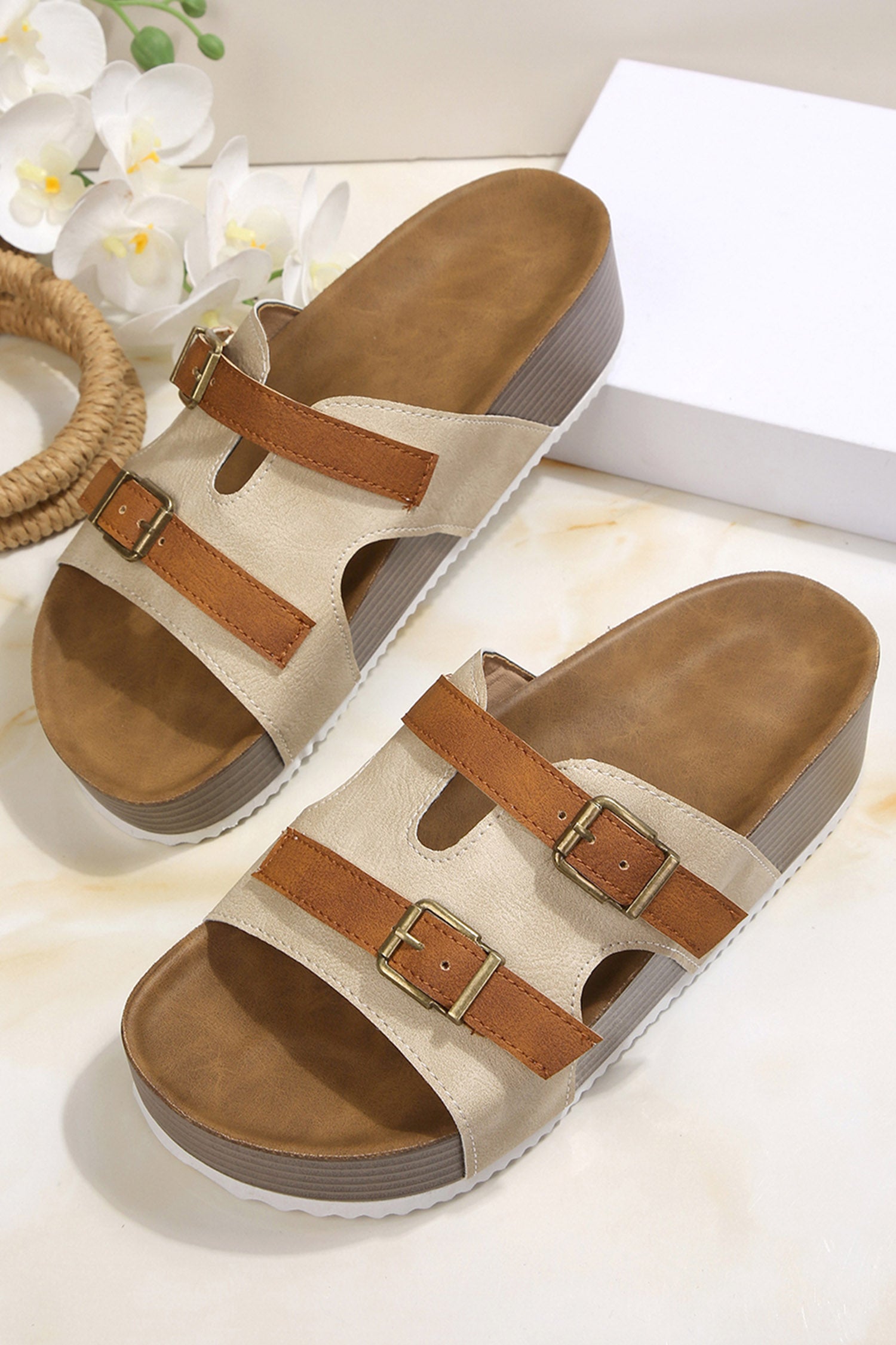 Beige Faux Suede Contrast Buckle Strap Retro Platform Slippers