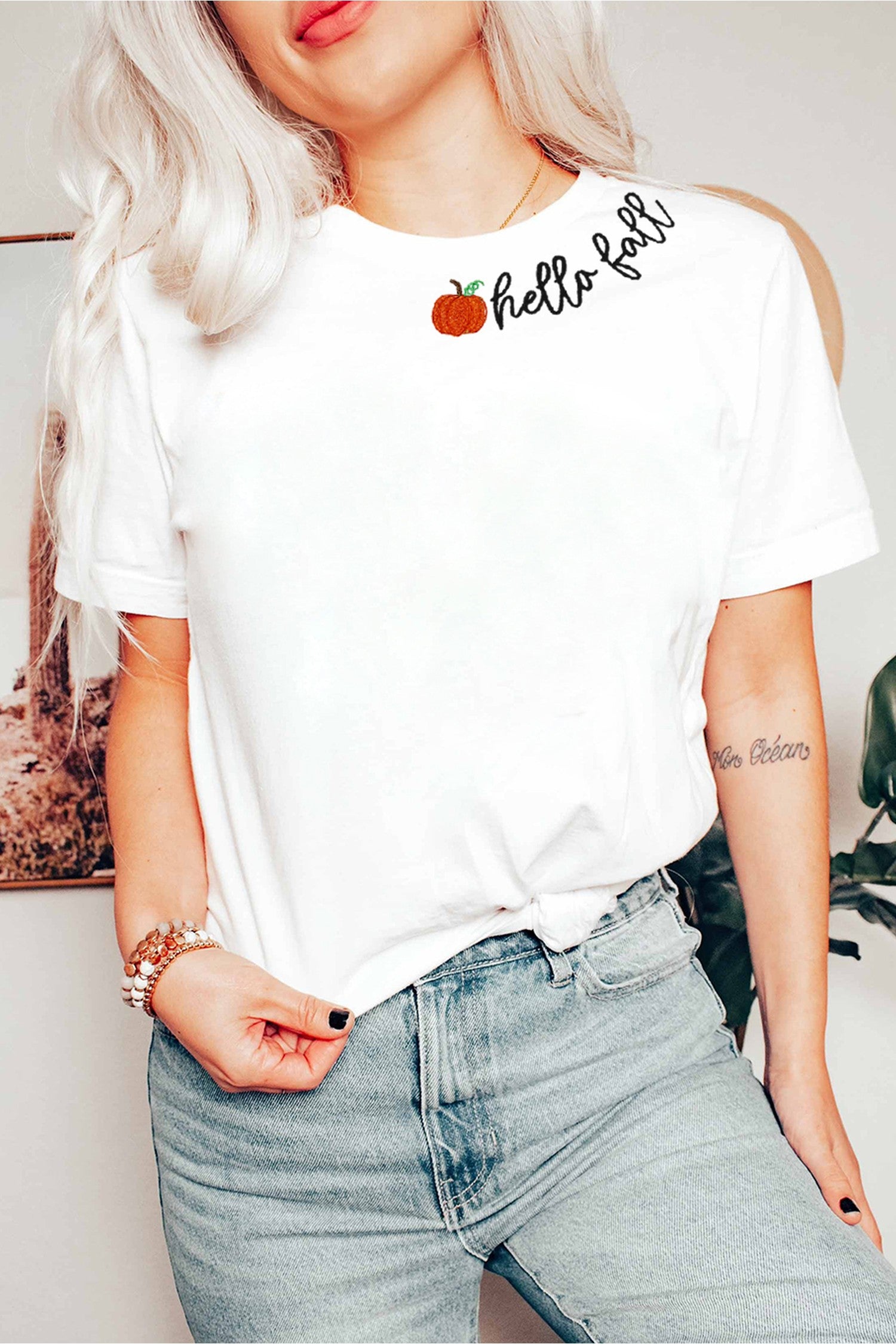 White hello fall Embroidered Pumpkin Hello Casual Round Neck T Shirt