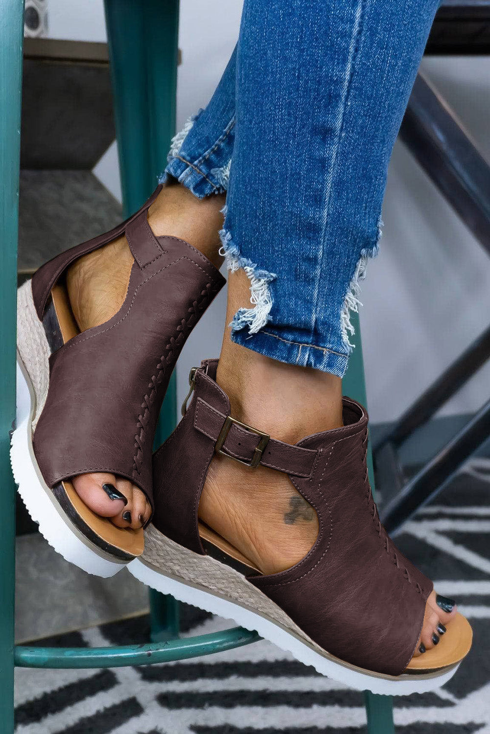 Casual PU Cutout Buckle Strap Platform Sandals