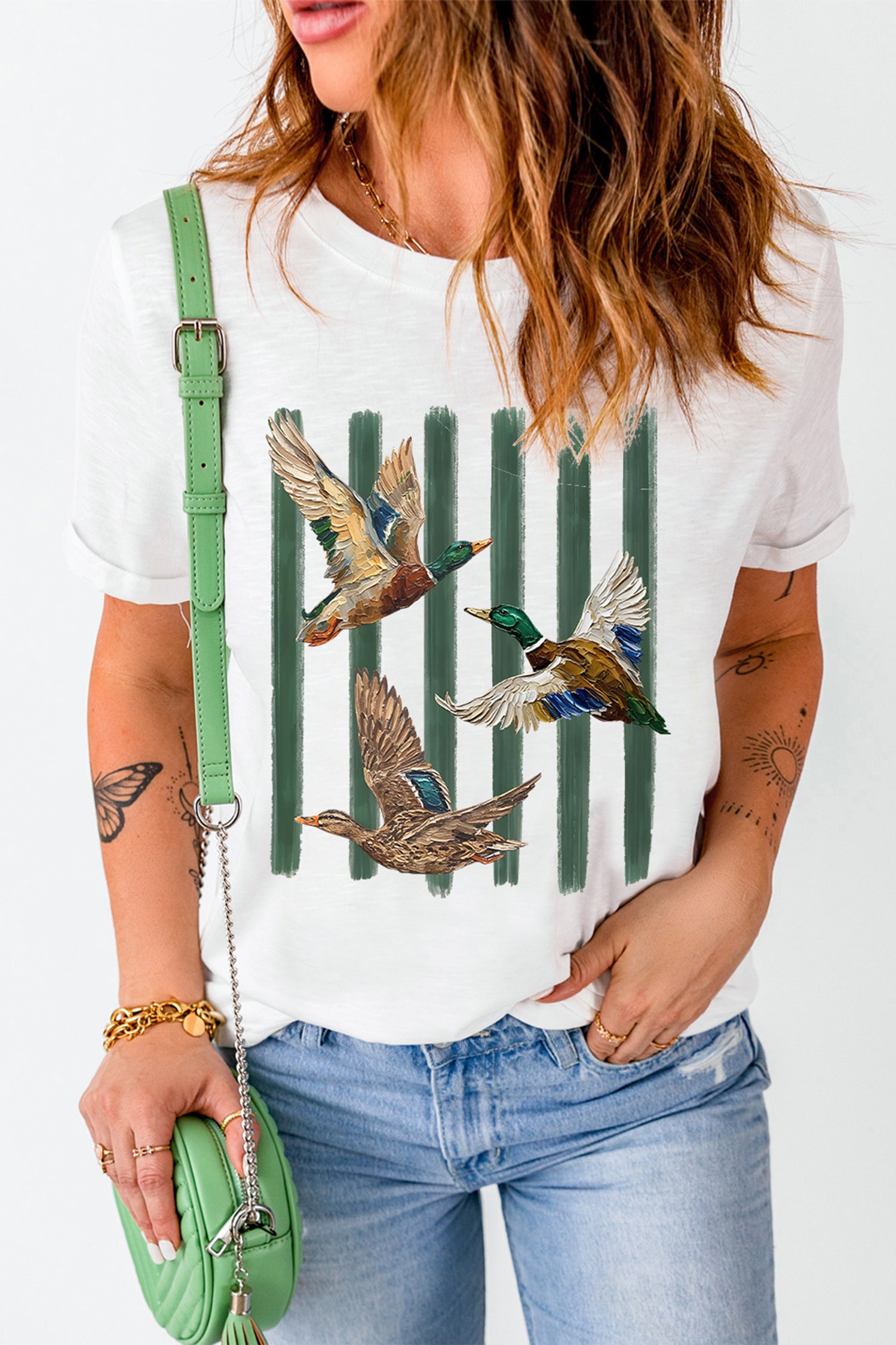 White Western Mallard Stripes Printed Graphic Round Neck Casual Tee