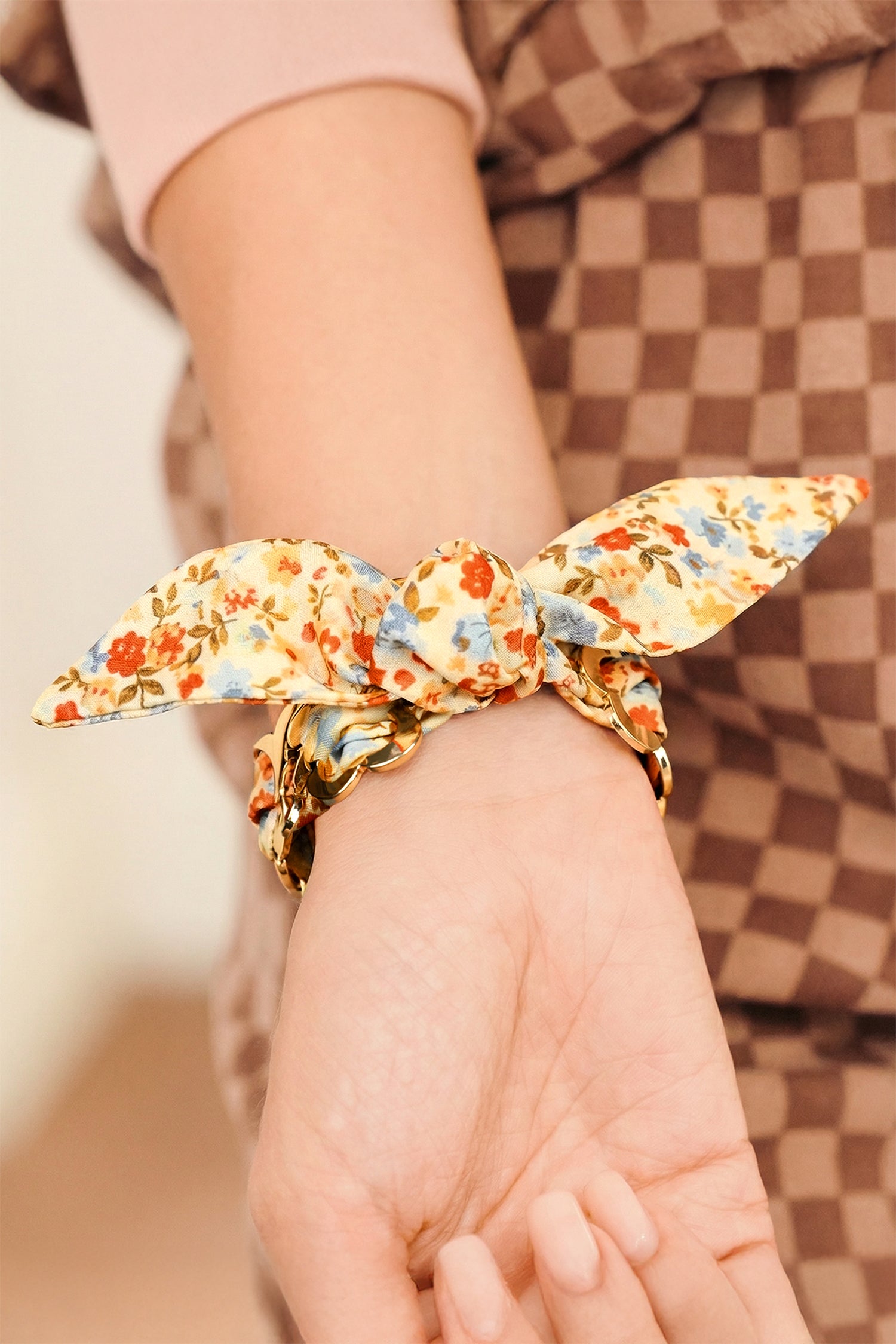 Gold Alloy Hollowed Flower Bangle Floral Ribbon Knot Bracelet