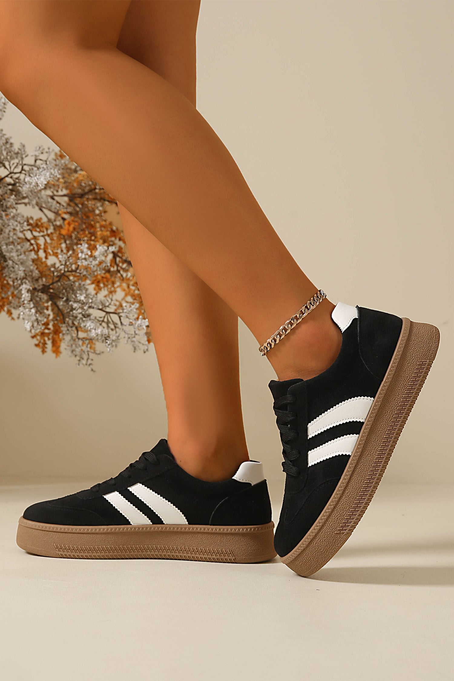 Color black Contrast PU Leather Detail Lace Up Casual Shoes
