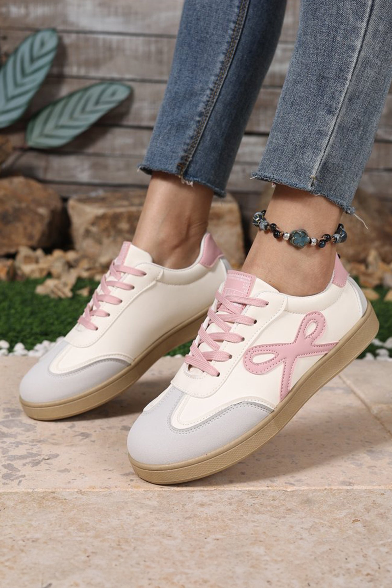 Pink Cute Bow Patch Color Block PU Leather Sneakers