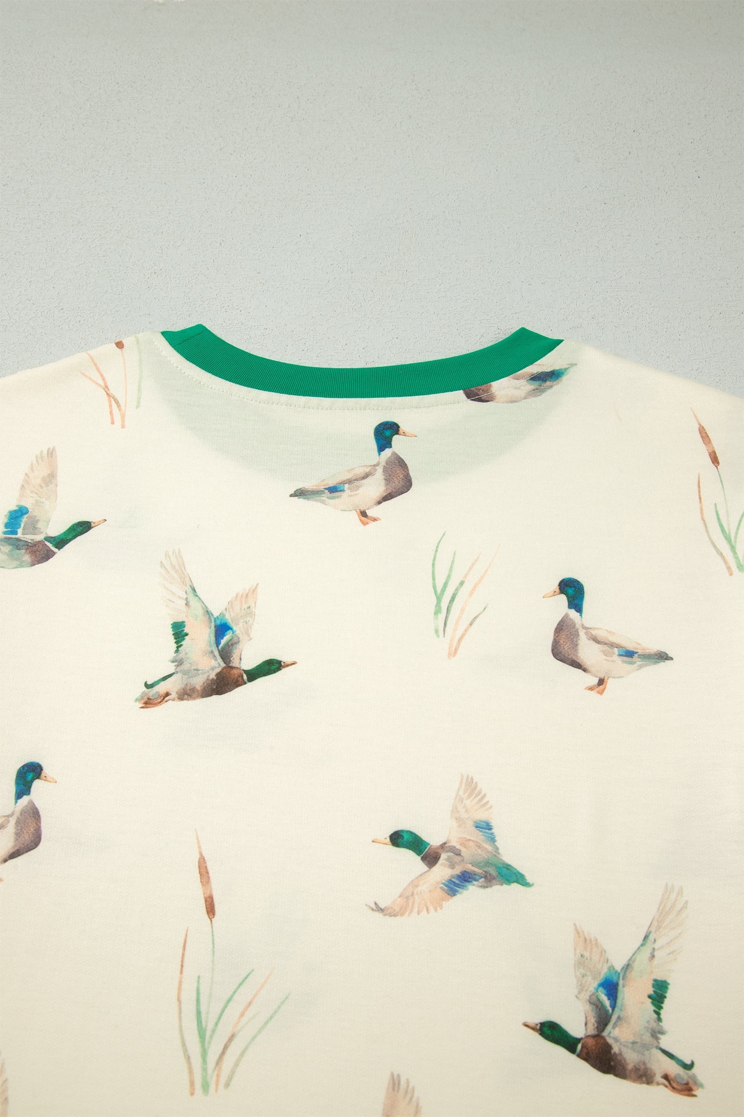 Beige Mallard Printed Colorblock Trim Short Set