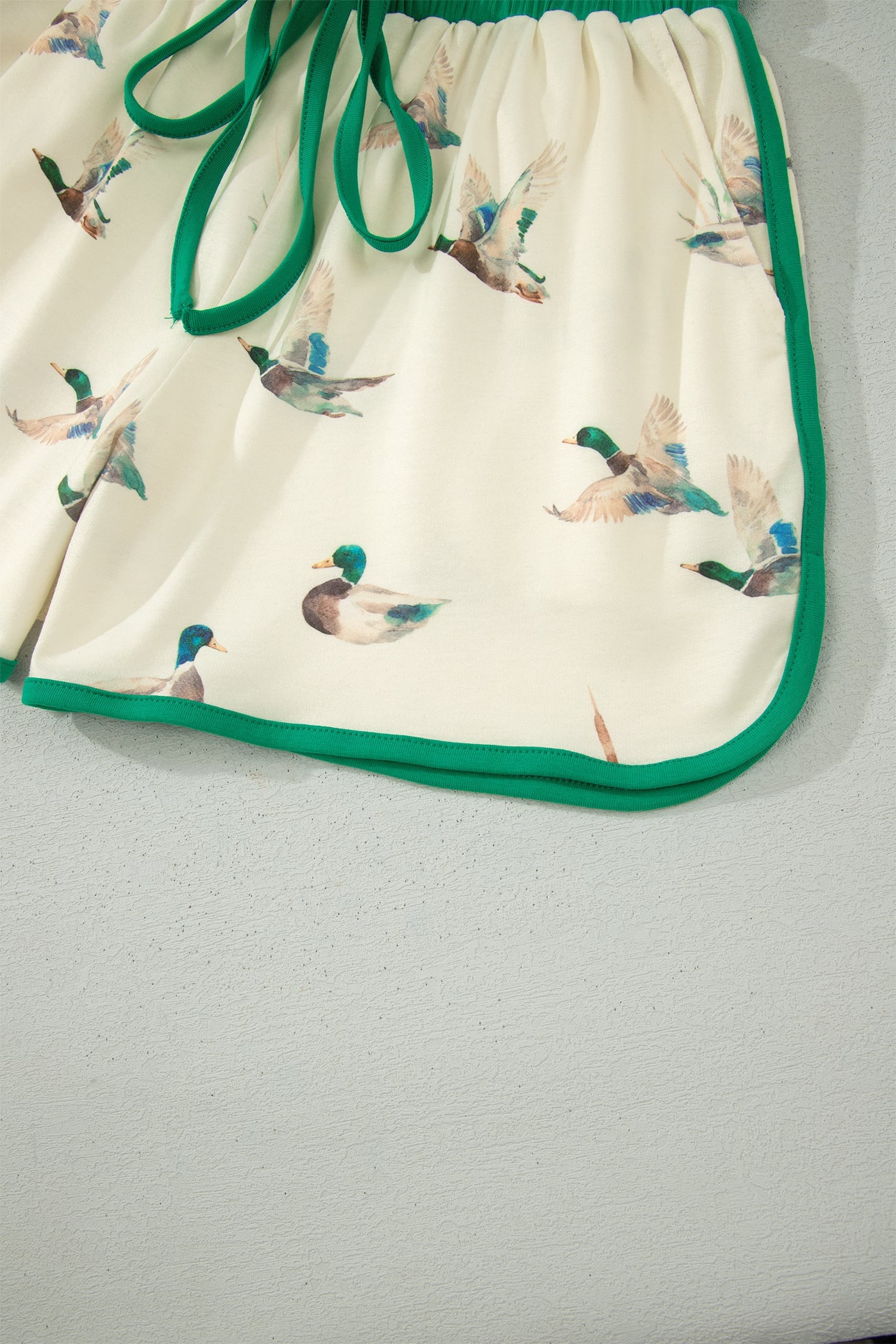 Beige Mallard Printed Colorblock Trim Short Set