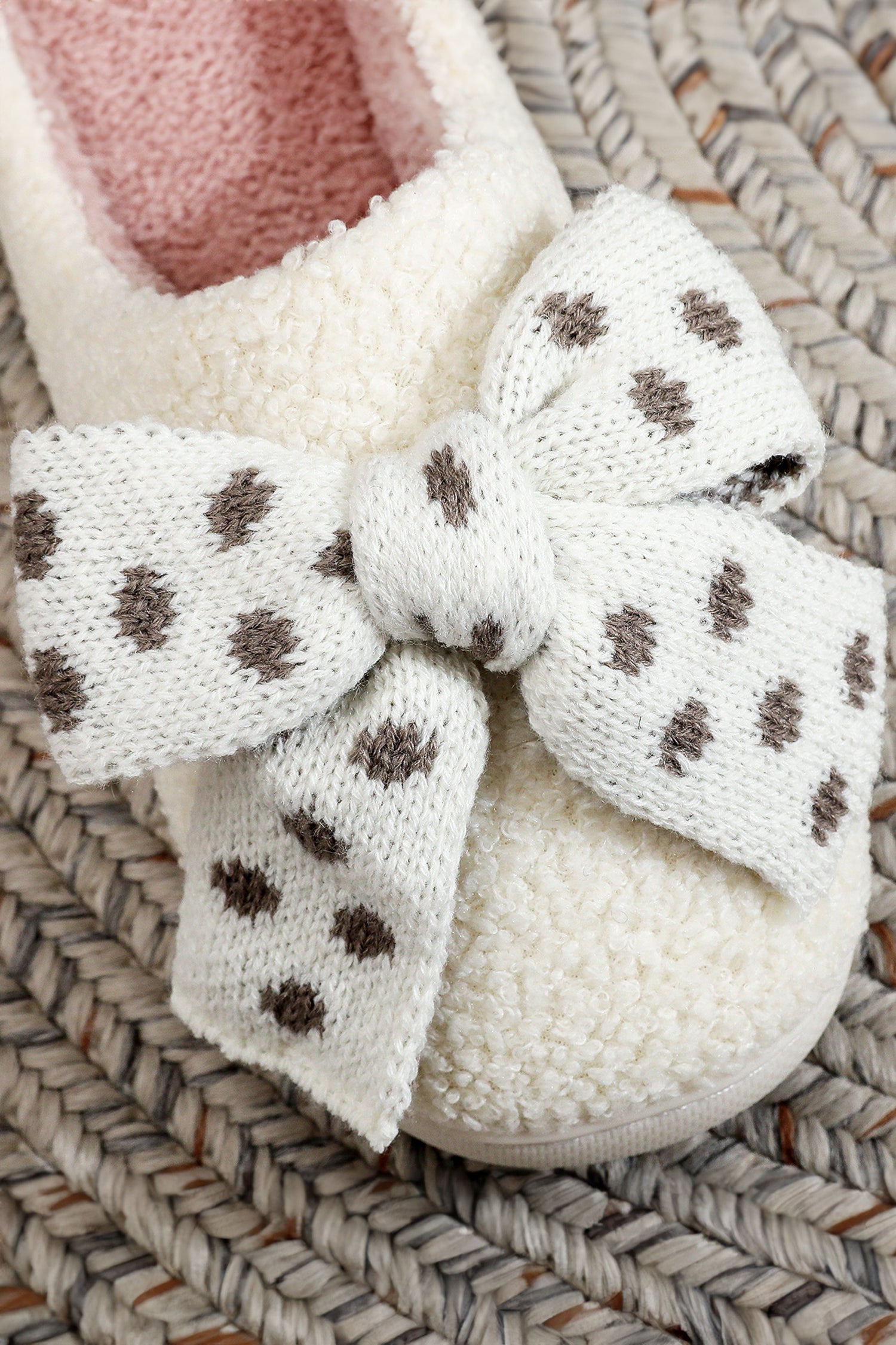 White Polka Dot Knit Bow Decor Plush Color Block Slippers
