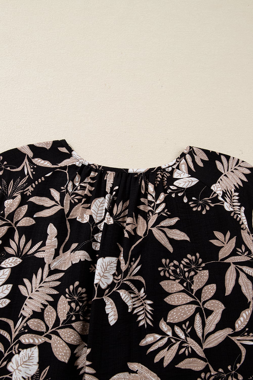 Black 3/4 Sleeve Botanical Print Split Neck Loose Mini Dress