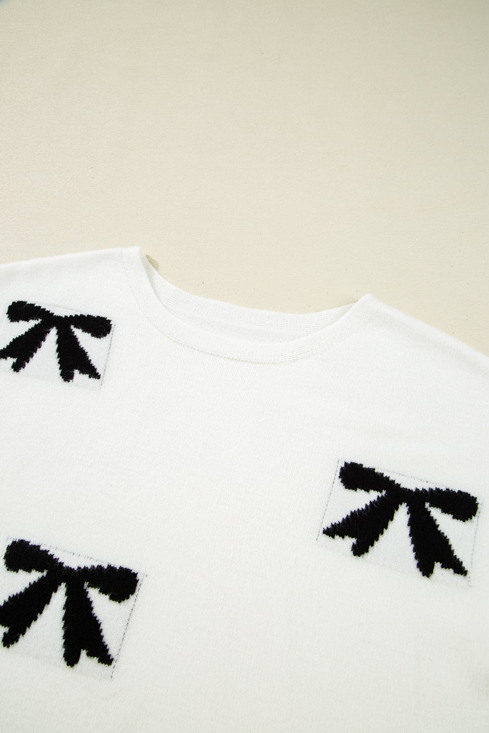 White Bow Pattern Knit Short Sleeve Sweater