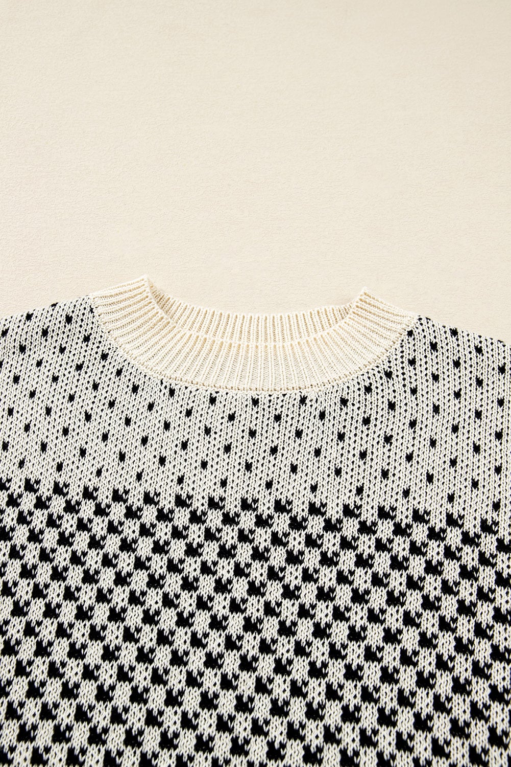 Black Contrast Color Pattern Lantern Sleeve Sweater