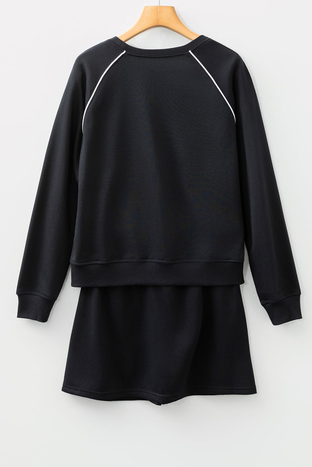 Black Contrast Piping Crewneck Pullover Mini Skirt Set