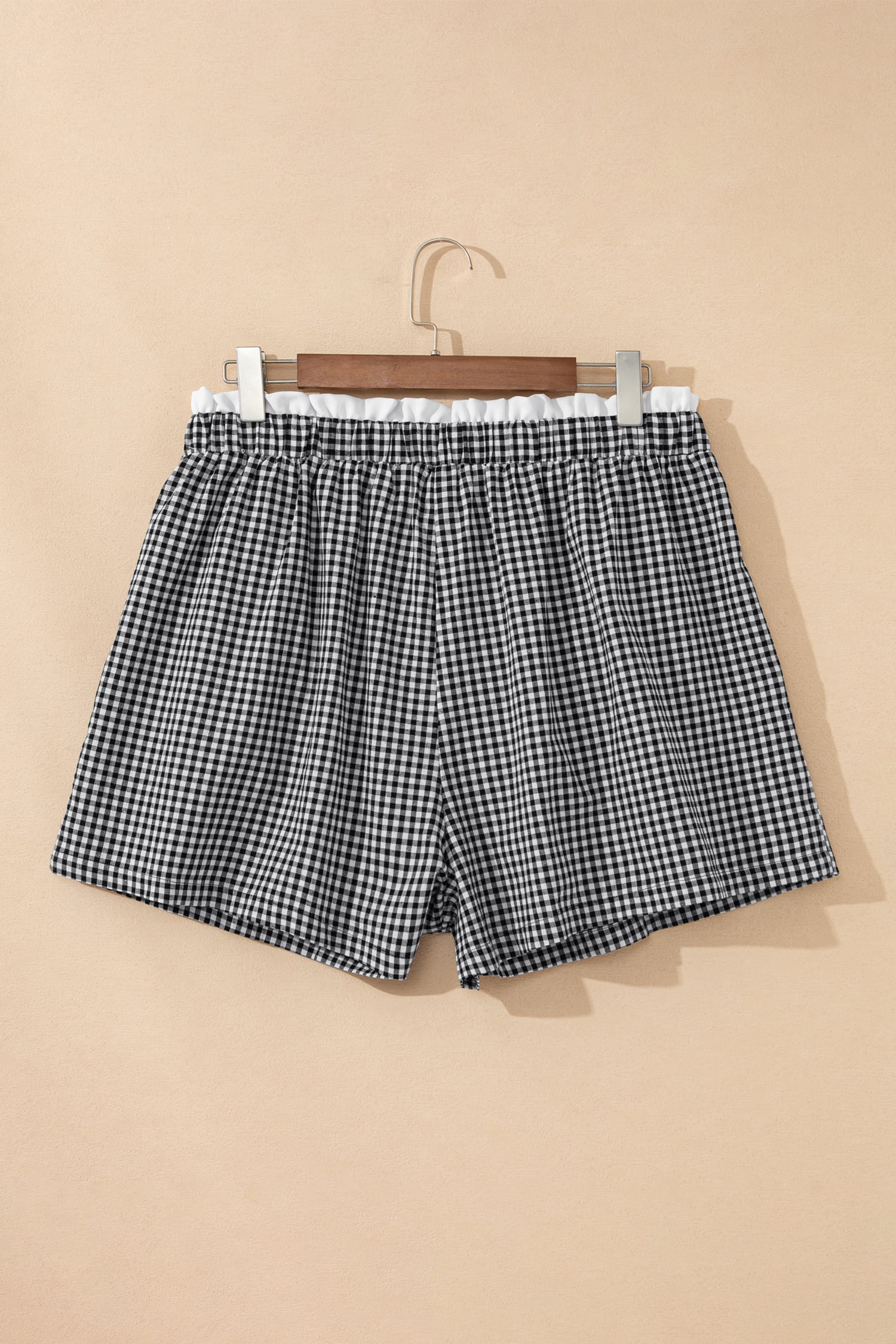 Black Contrast Trim Plaid Print Plus Size Shorts