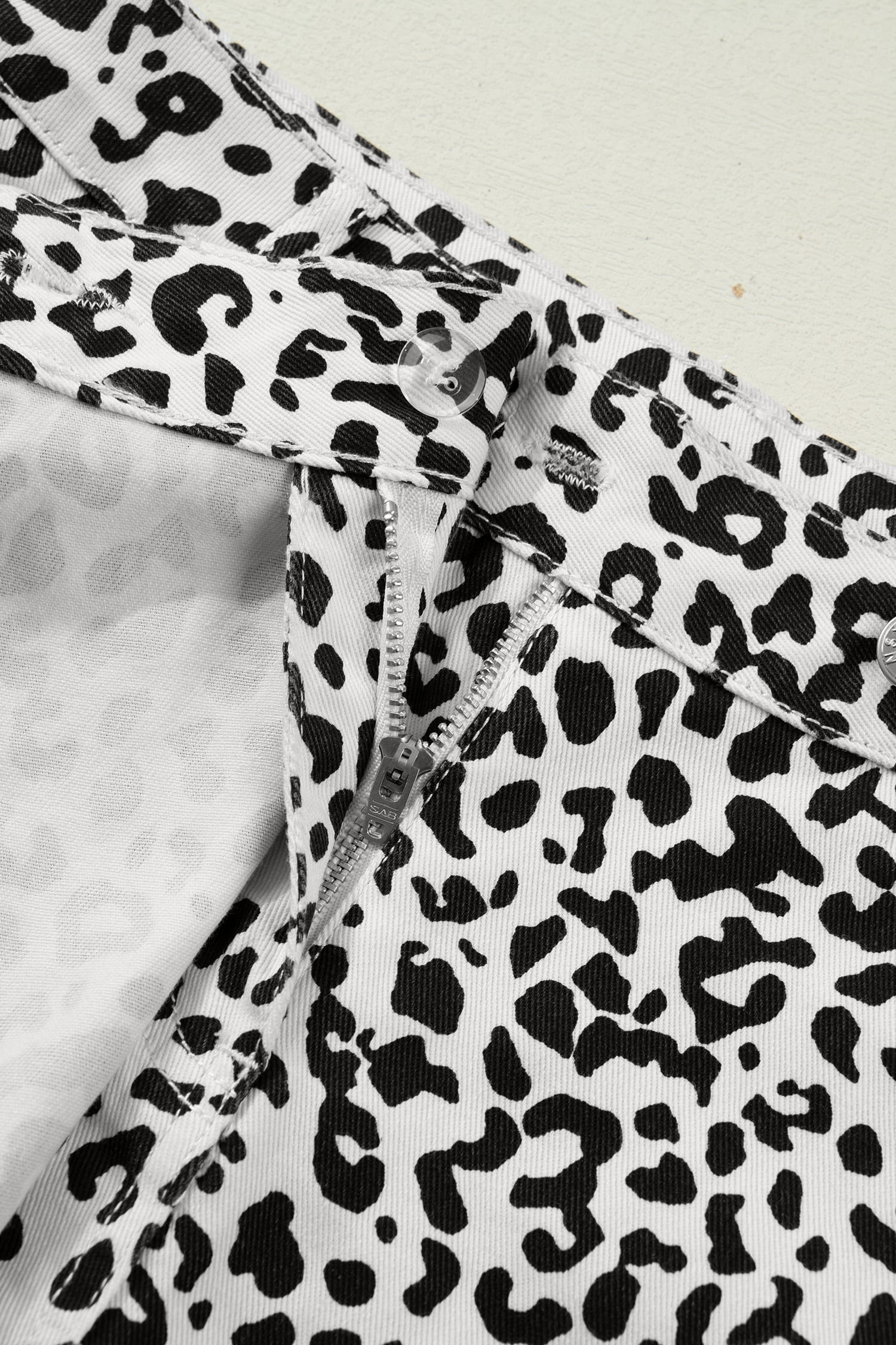 Black Leopard Print Button Overlap Denim Shorts