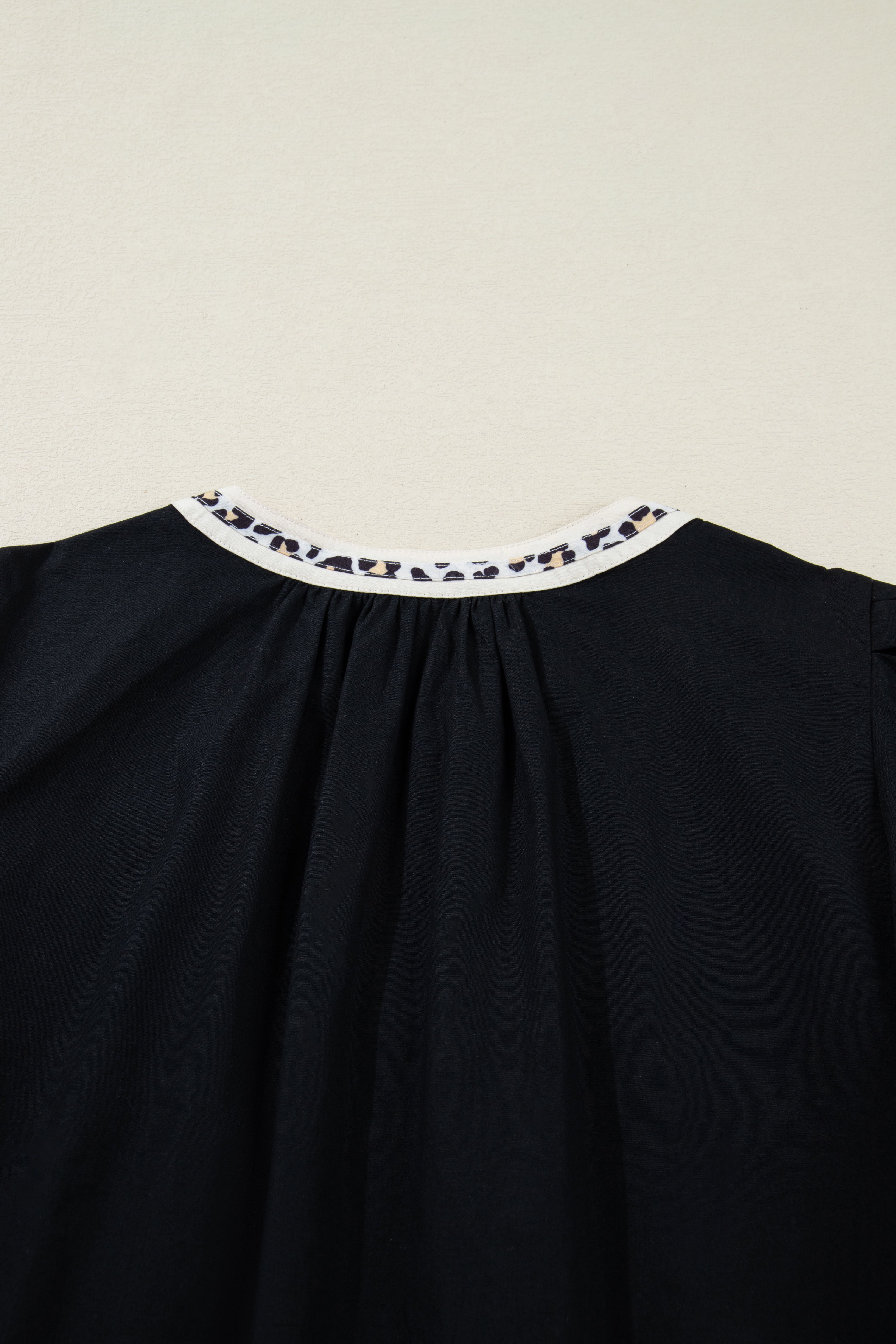 Black Leopard Trim Notched Neck Short Puff Sleeve Shift Mini Dress