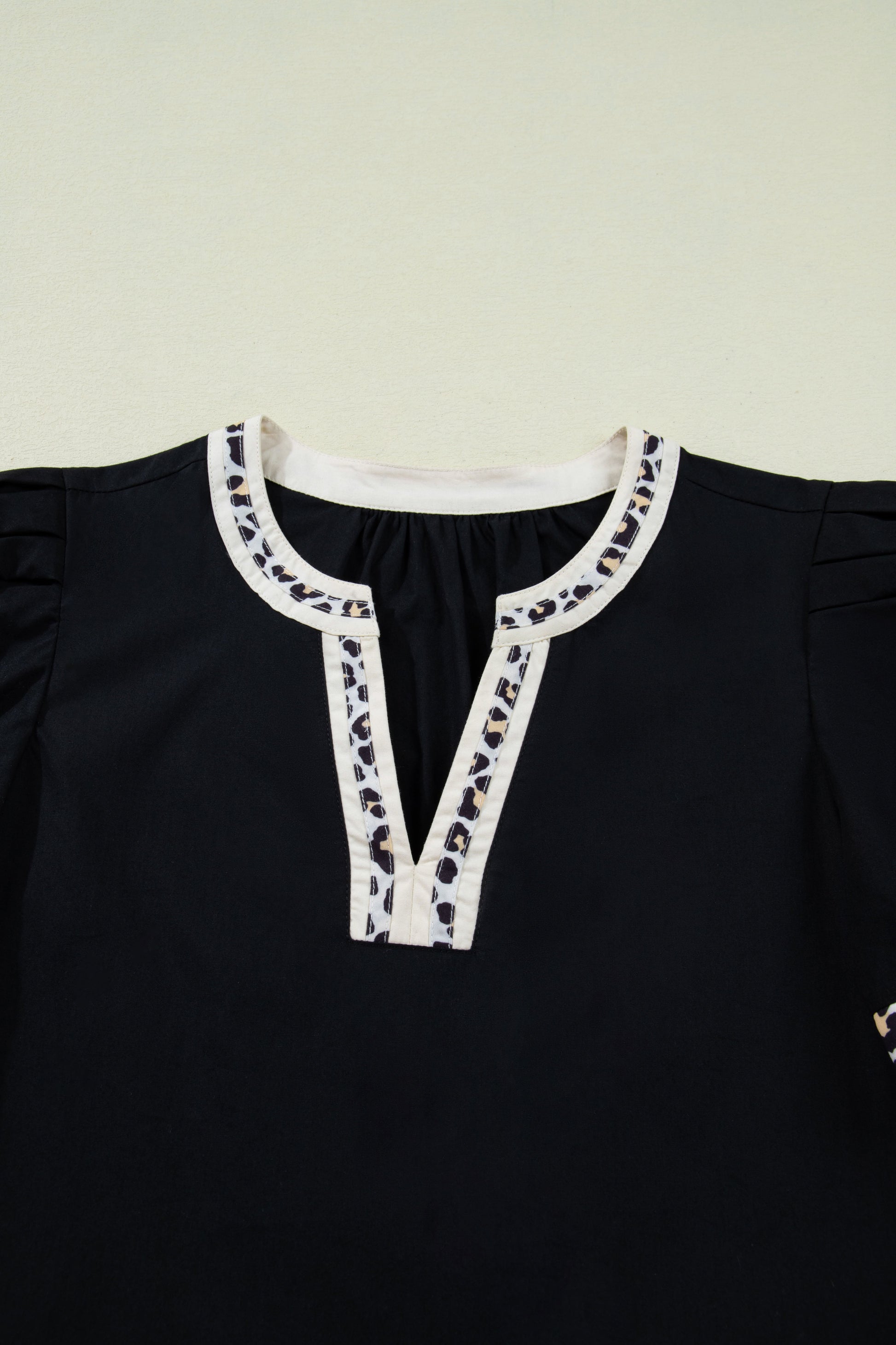 Black Leopard Trim Notched Neck Short Puff Sleeve Shift Mini Dress