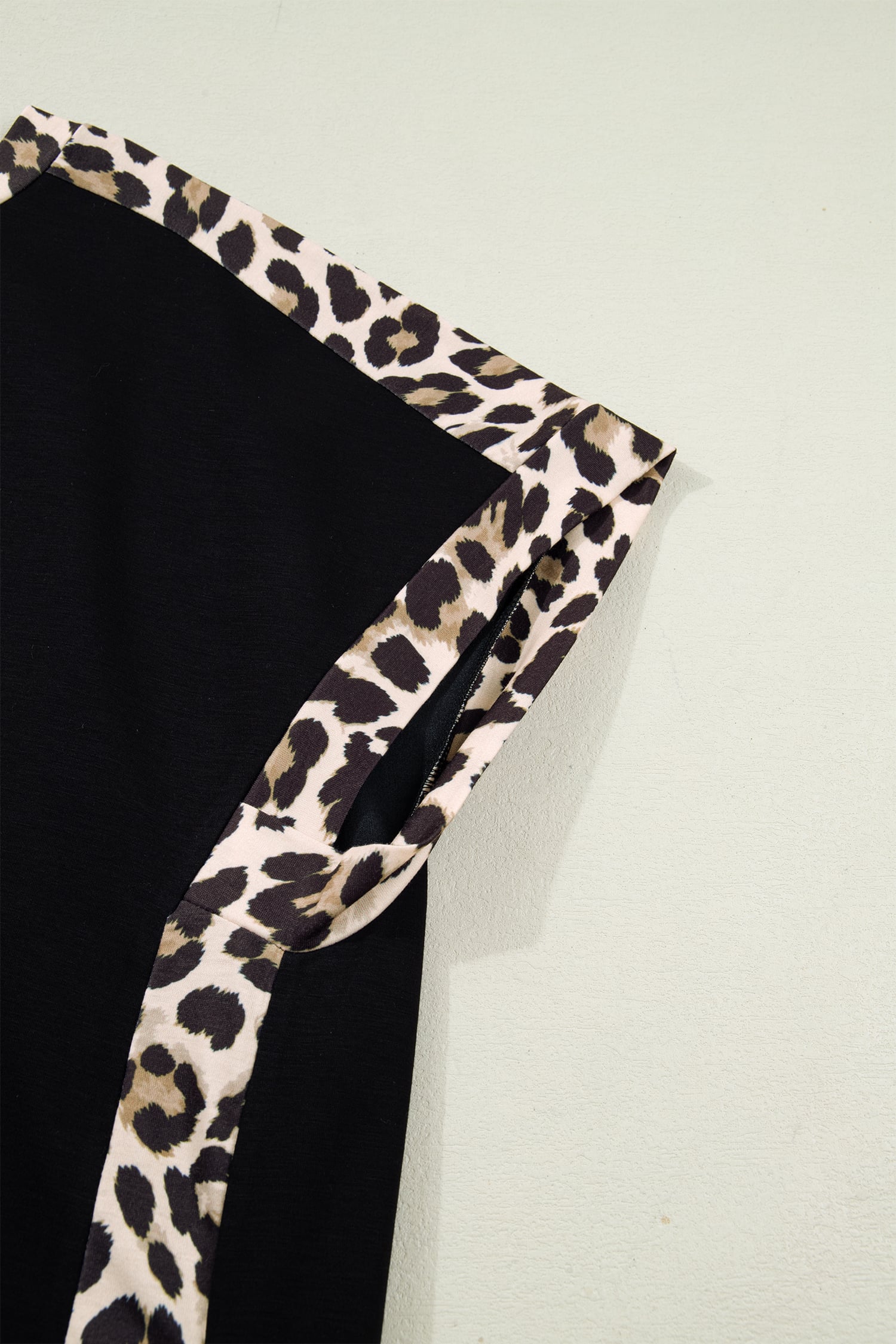 Black Plus Size Leopard Print Patchwork Shift T Shirt Dress with Pockets