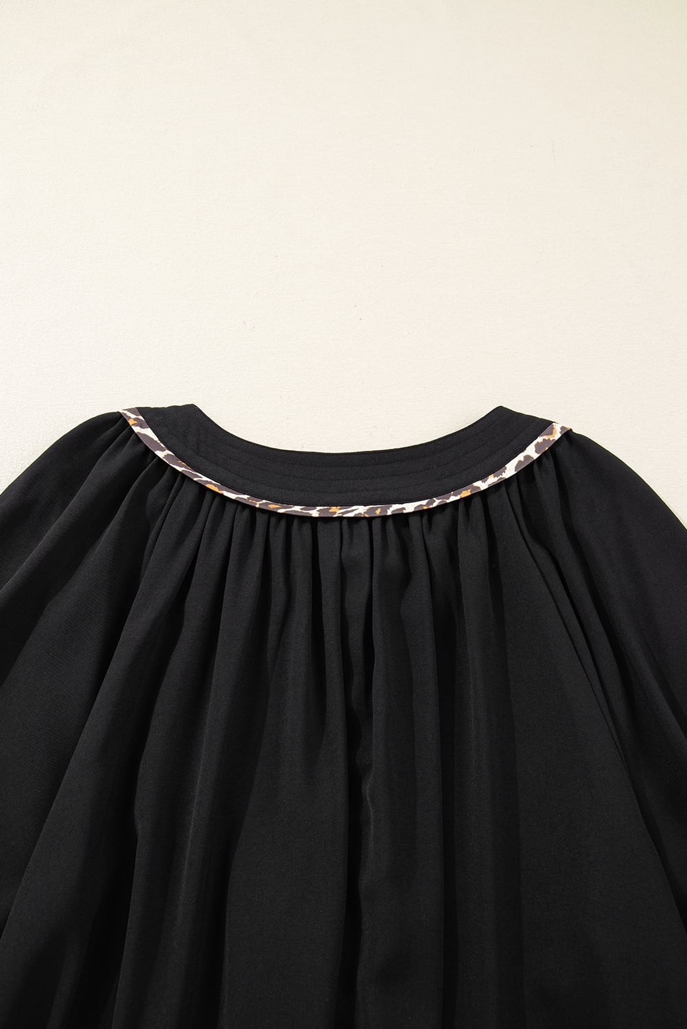 Black Plus Size Notched Neck Leopard Trim Flounce Long Sleeve Shift Dress