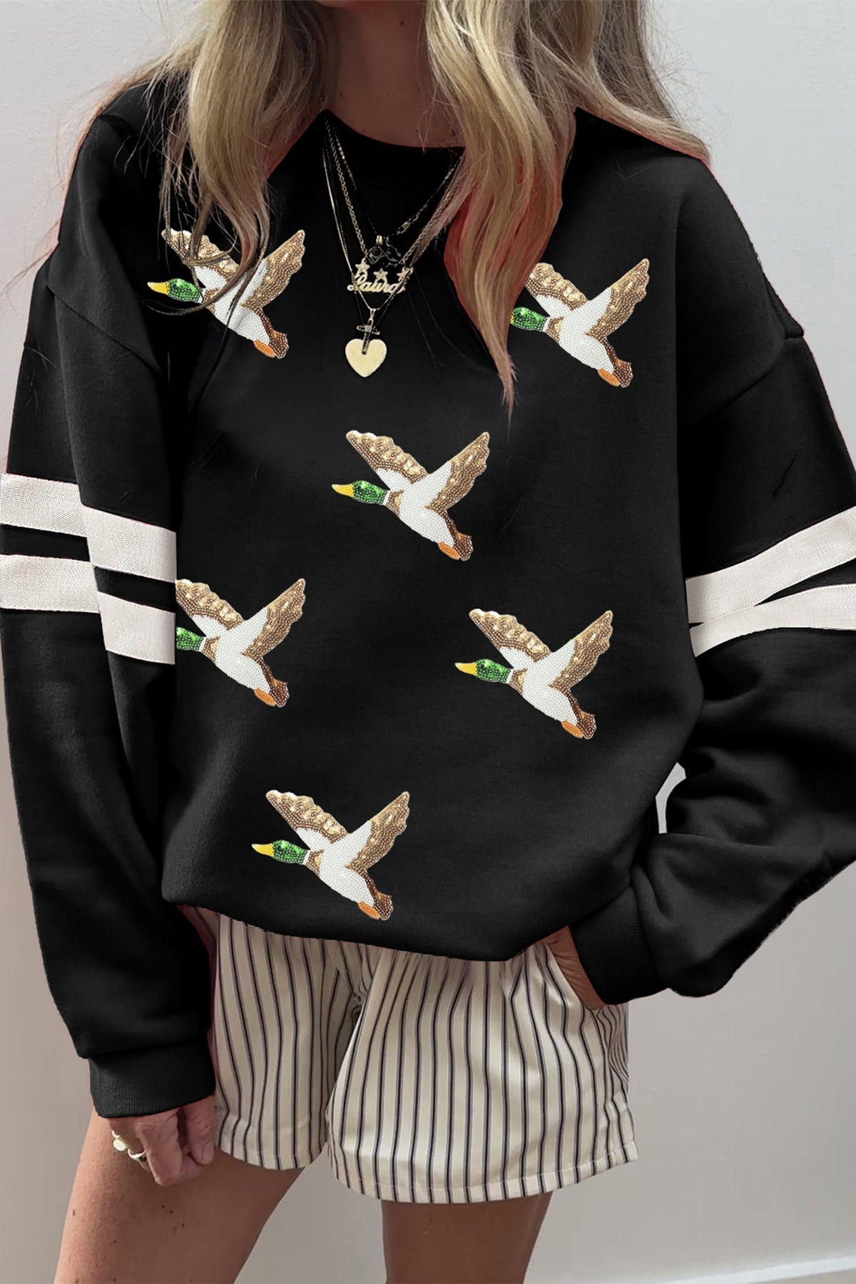 Black Sequin Mallard Crew Neck Casual Pullover Sweatshirt