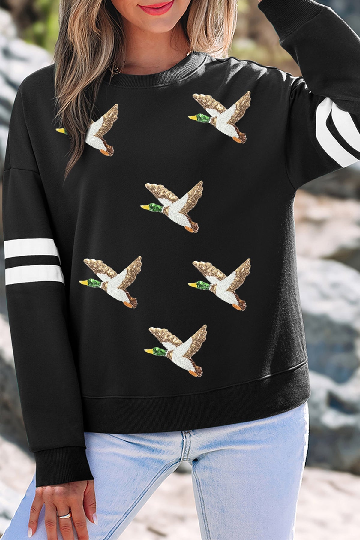 Black Sequin Mallard Crew Neck Casual Pullover Sweatshirt